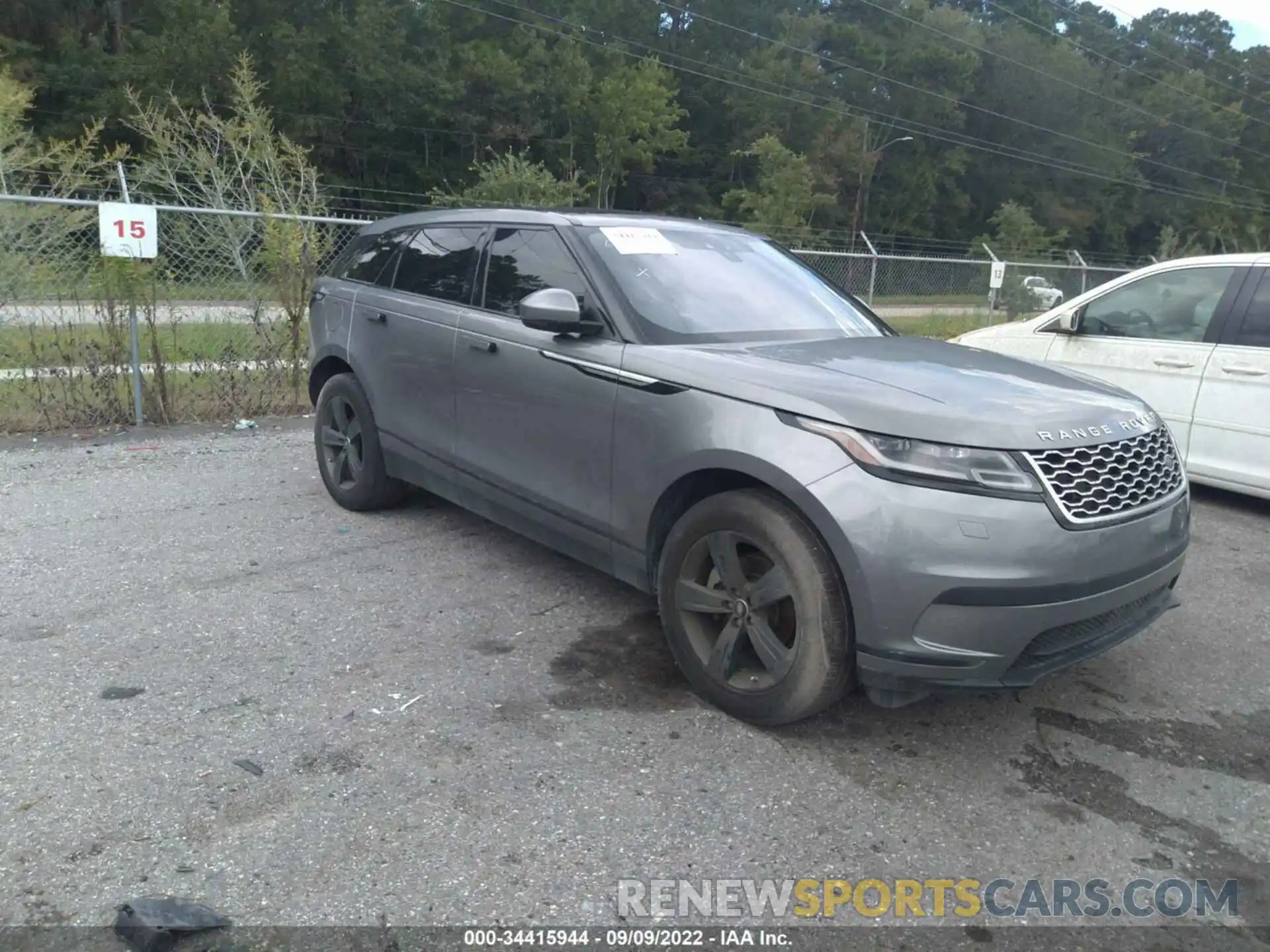 1 Photograph of a damaged car SALYB2EX5LA262361 LAND ROVER RANGE ROVER VELAR 2020