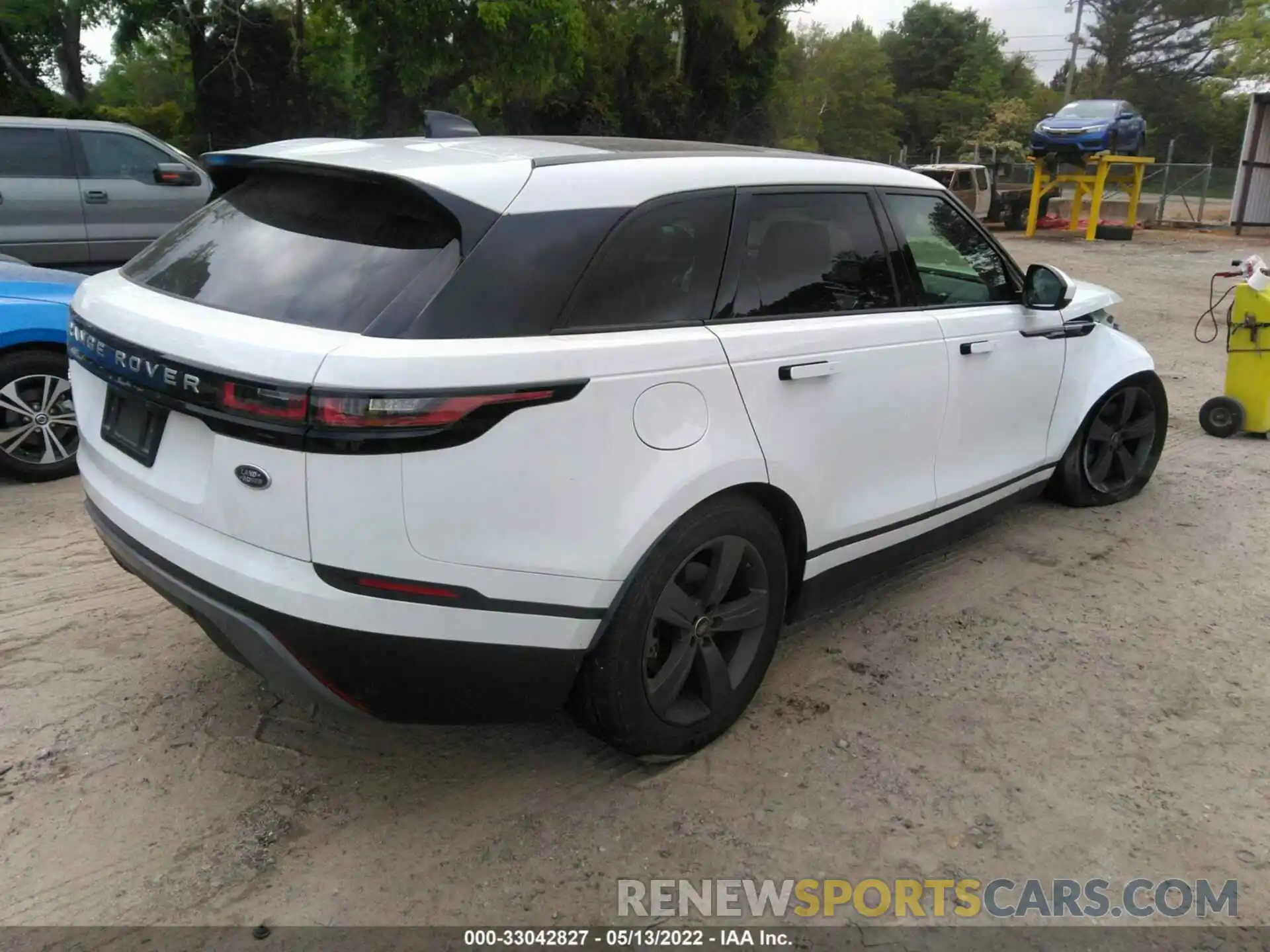 4 Photograph of a damaged car SALYB2EX6LA254348 LAND ROVER RANGE ROVER VELAR 2020