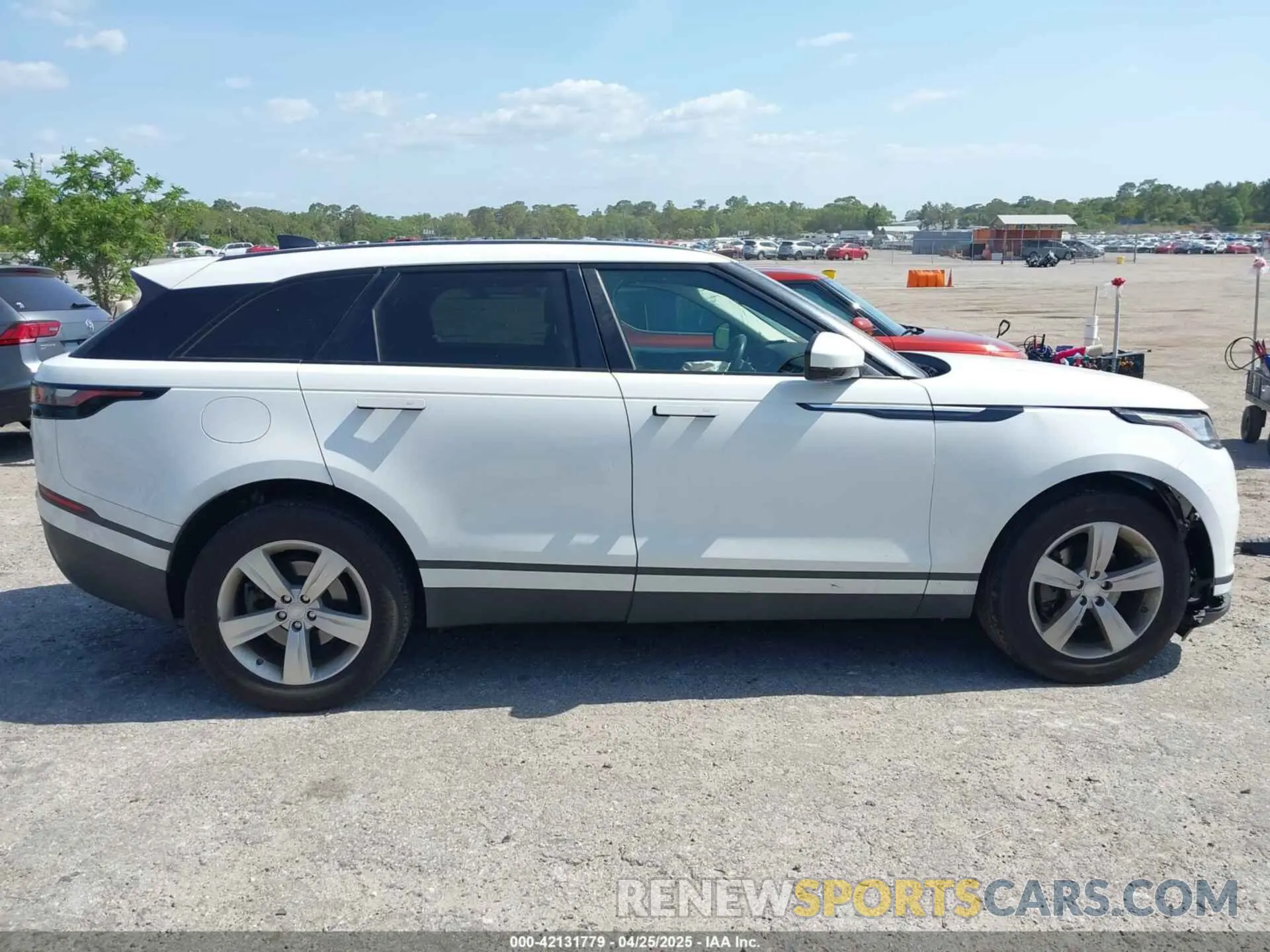 13 Photograph of a damaged car SALYB2EX7LA252141 LAND ROVER RANGE ROVER VELAR 2020
