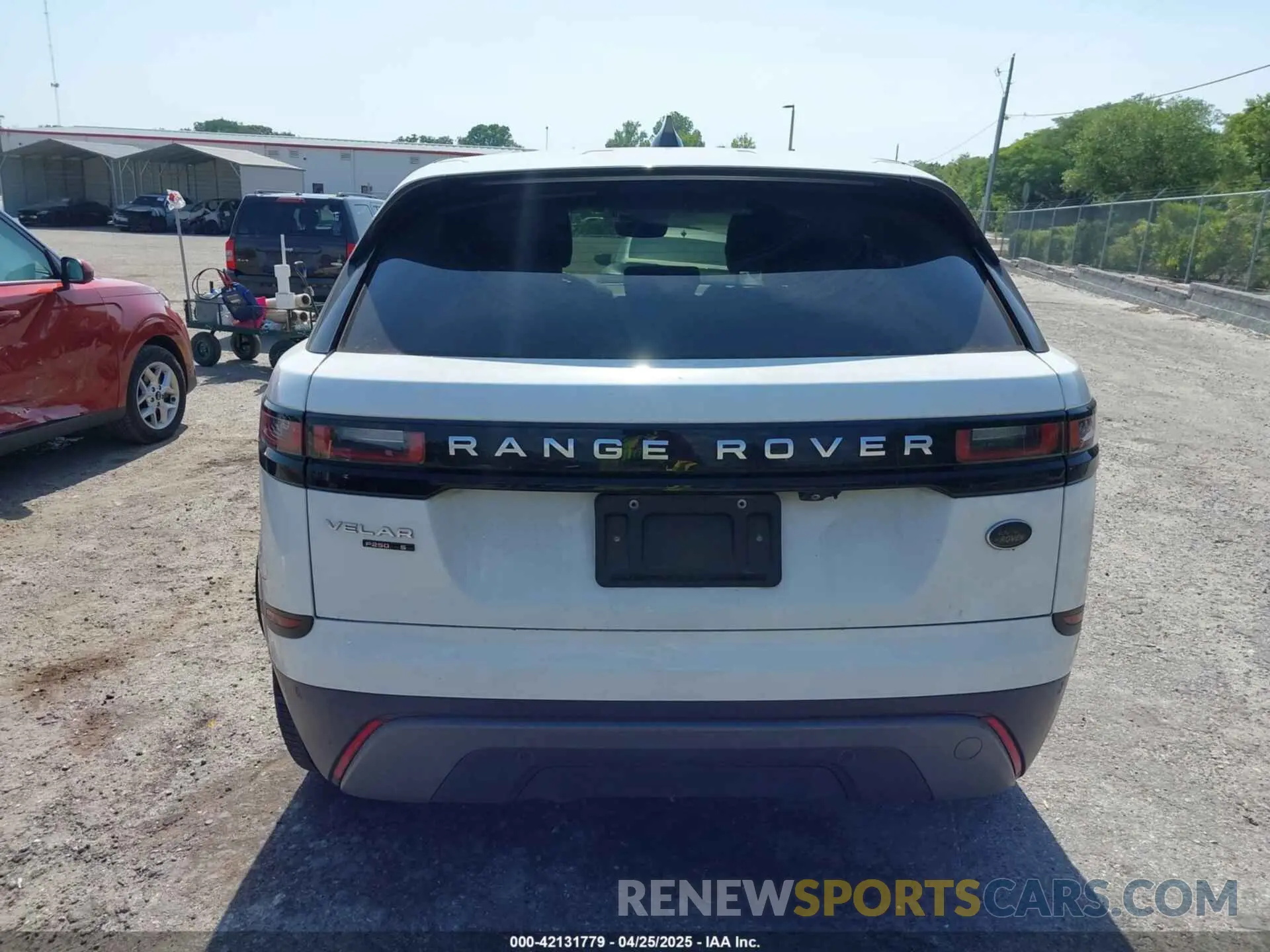 16 Photograph of a damaged car SALYB2EX7LA252141 LAND ROVER RANGE ROVER VELAR 2020