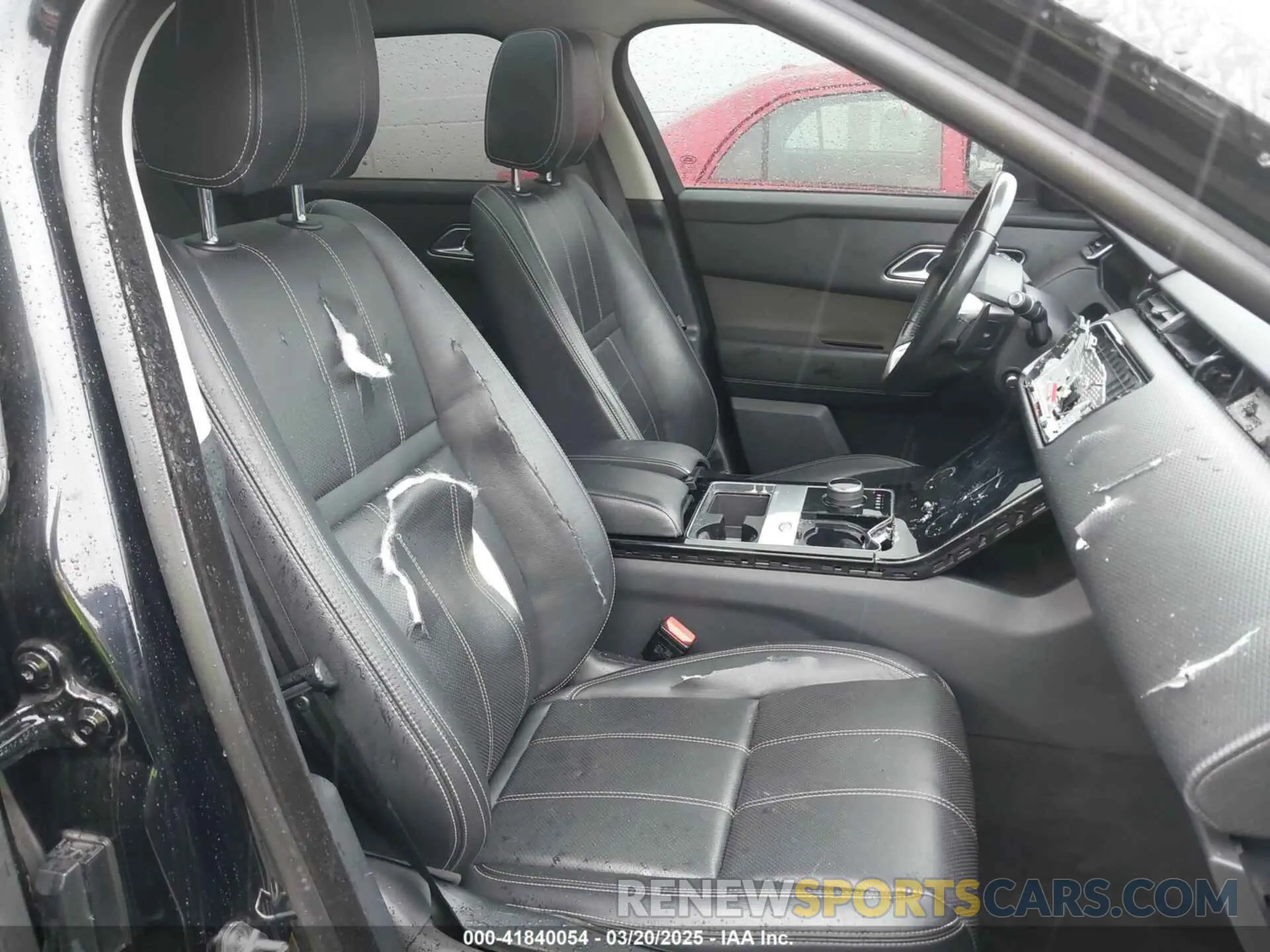 17 Photograph of a damaged car SALYB2EX7LA265410 LAND ROVER RANGE ROVER VELAR 2020
