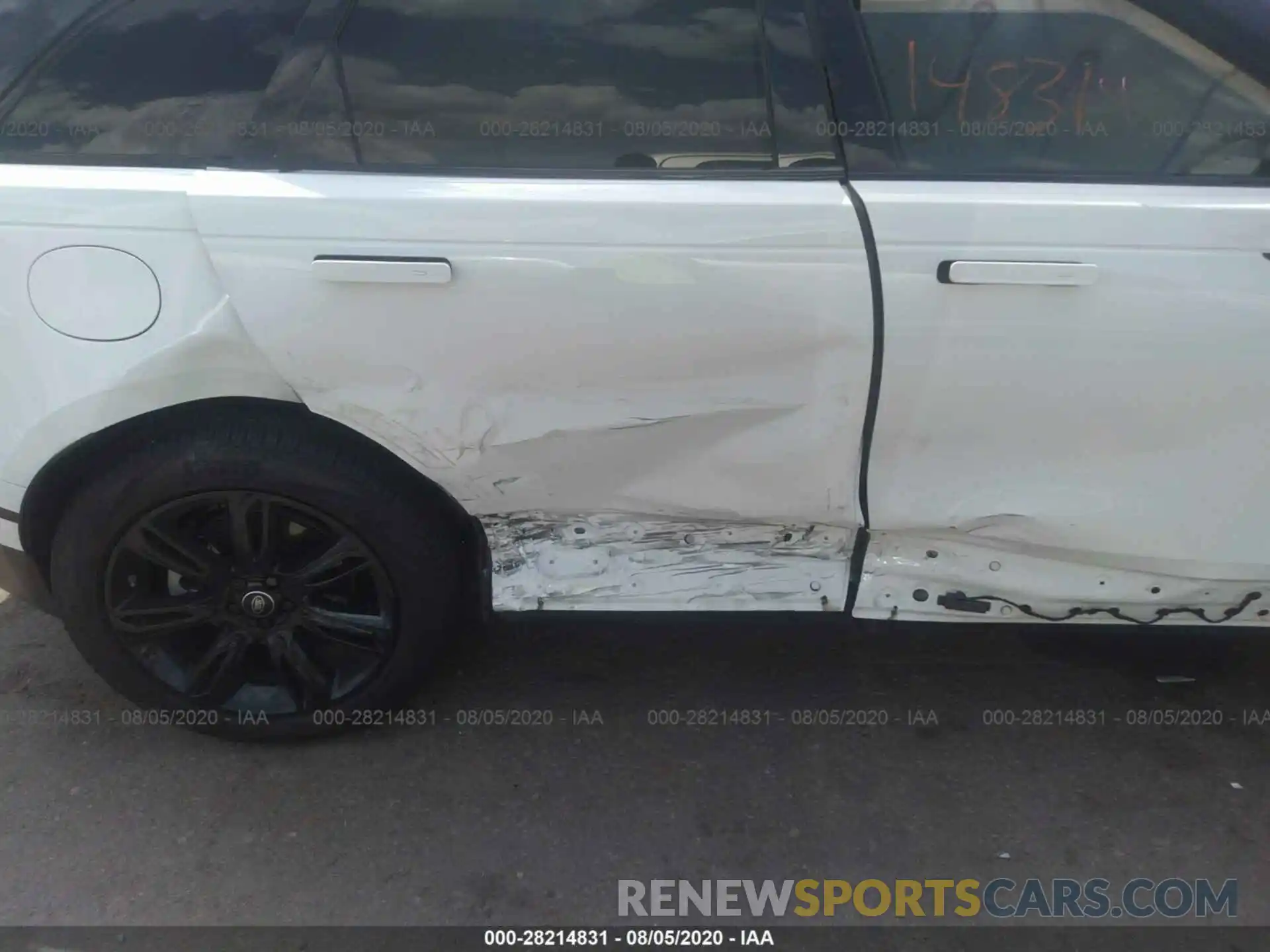 6 Photograph of a damaged car SALYB2EX8LA254660 LAND ROVER RANGE ROVER VELAR 2020