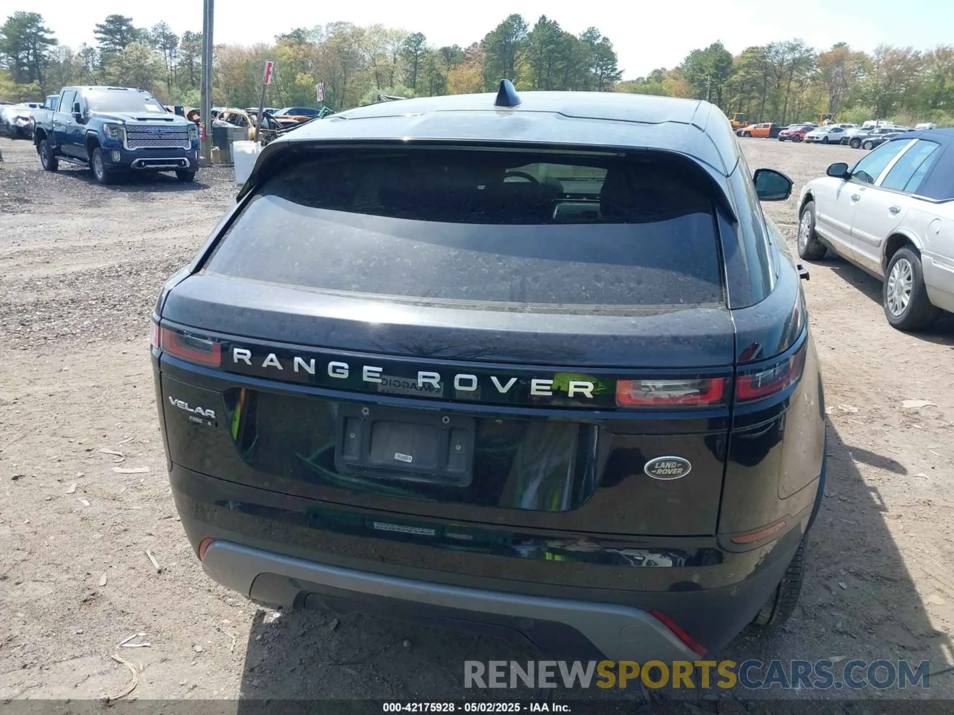 16 Photograph of a damaged car SALYB2EX8LA265495 LAND ROVER RANGE ROVER VELAR 2020