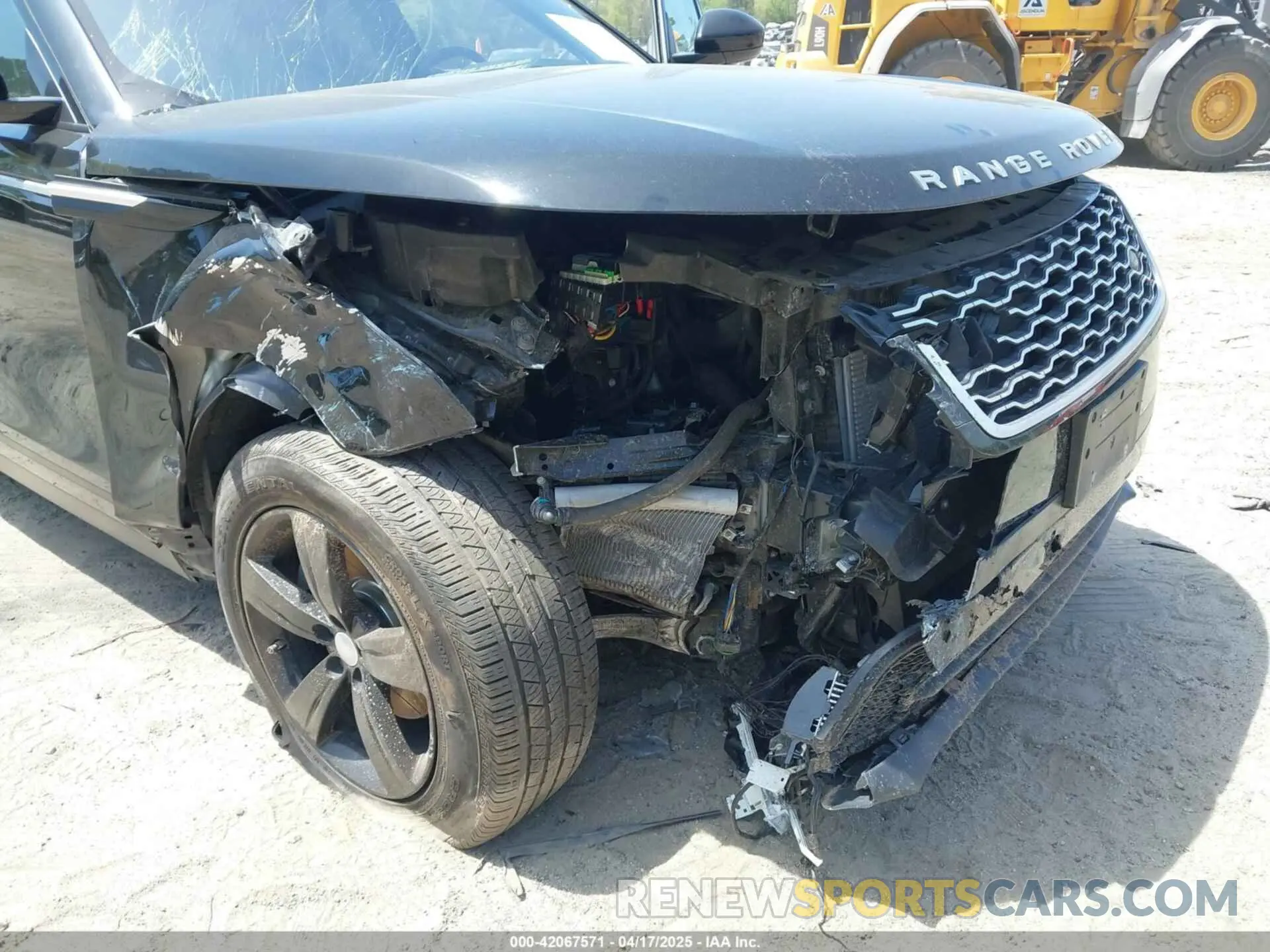 6 Photograph of a damaged car SALYB2EX8LA266081 LAND ROVER RANGE ROVER VELAR 2020