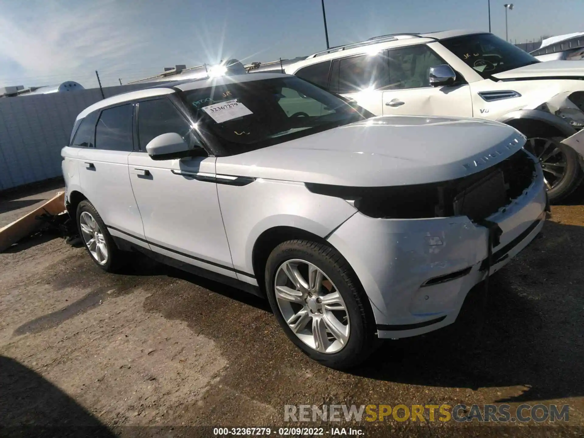 1 Photograph of a damaged car SALYB2EX8LA266355 LAND ROVER RANGE ROVER VELAR 2020