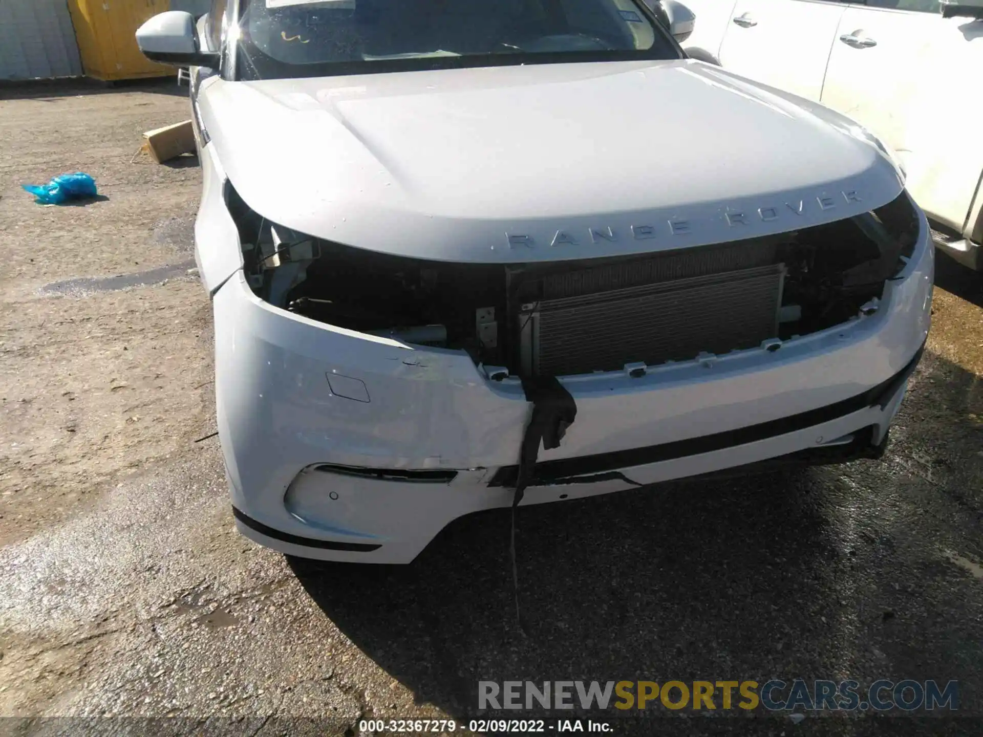 6 Photograph of a damaged car SALYB2EX8LA266355 LAND ROVER RANGE ROVER VELAR 2020