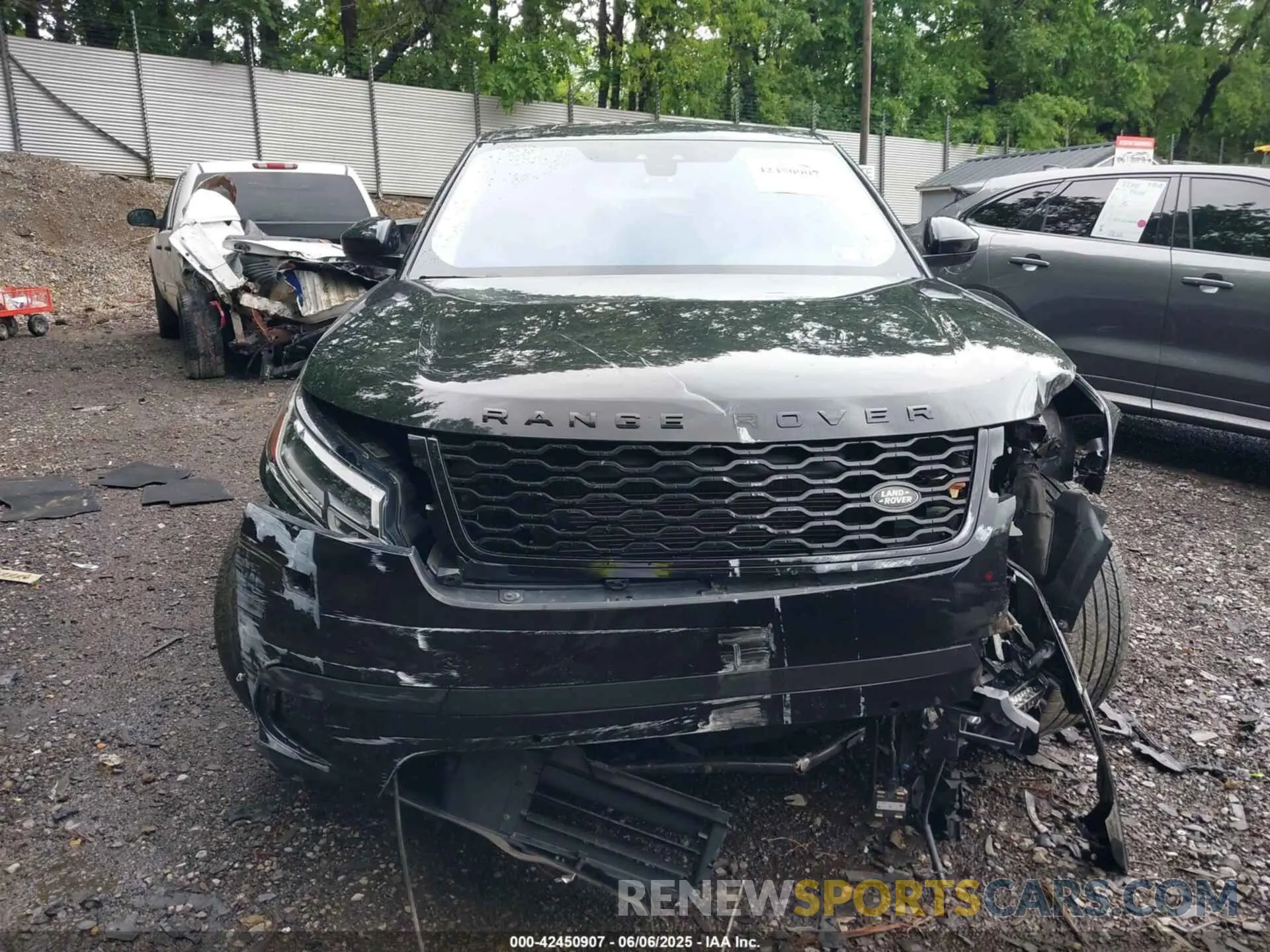 12 Photograph of a damaged car SALYB2EX8LA276304 LAND ROVER RANGE ROVER VELAR 2020