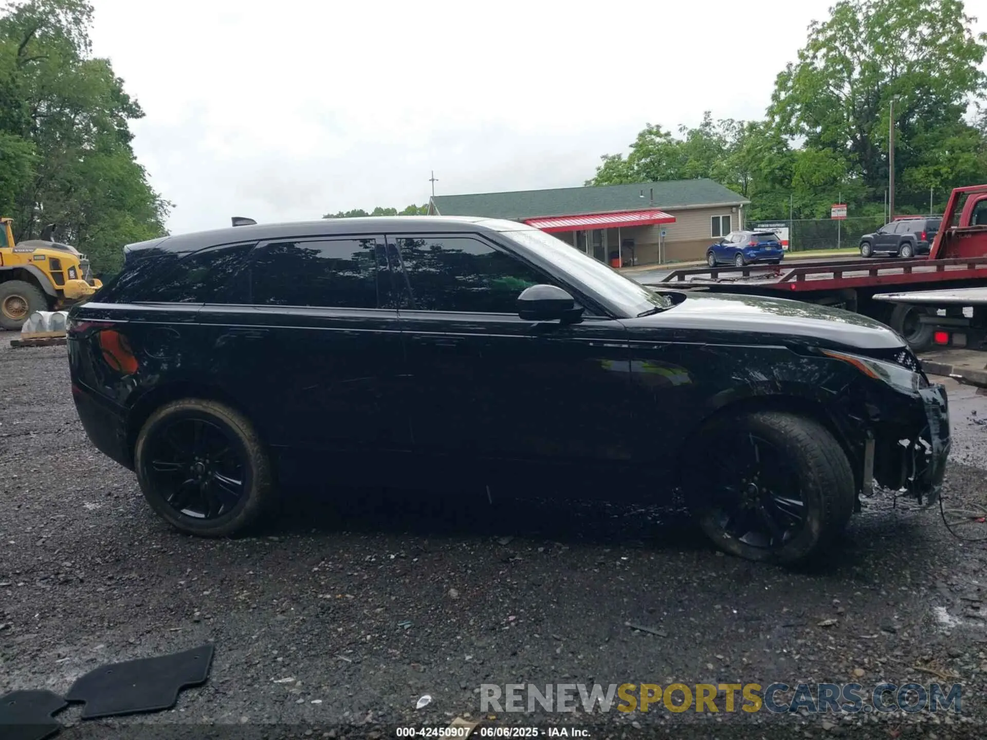 13 Photograph of a damaged car SALYB2EX8LA276304 LAND ROVER RANGE ROVER VELAR 2020