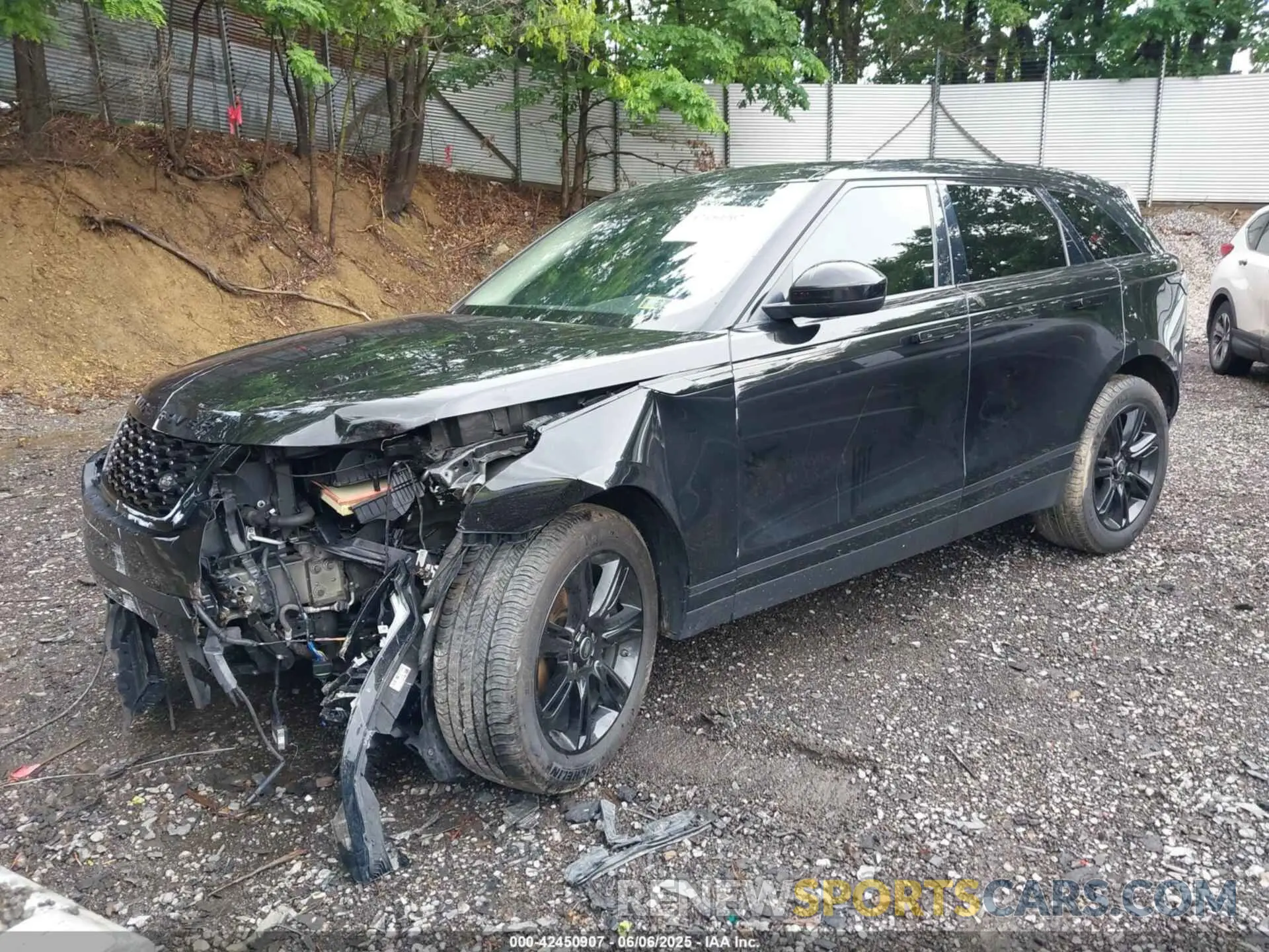 2 Photograph of a damaged car SALYB2EX8LA276304 LAND ROVER RANGE ROVER VELAR 2020