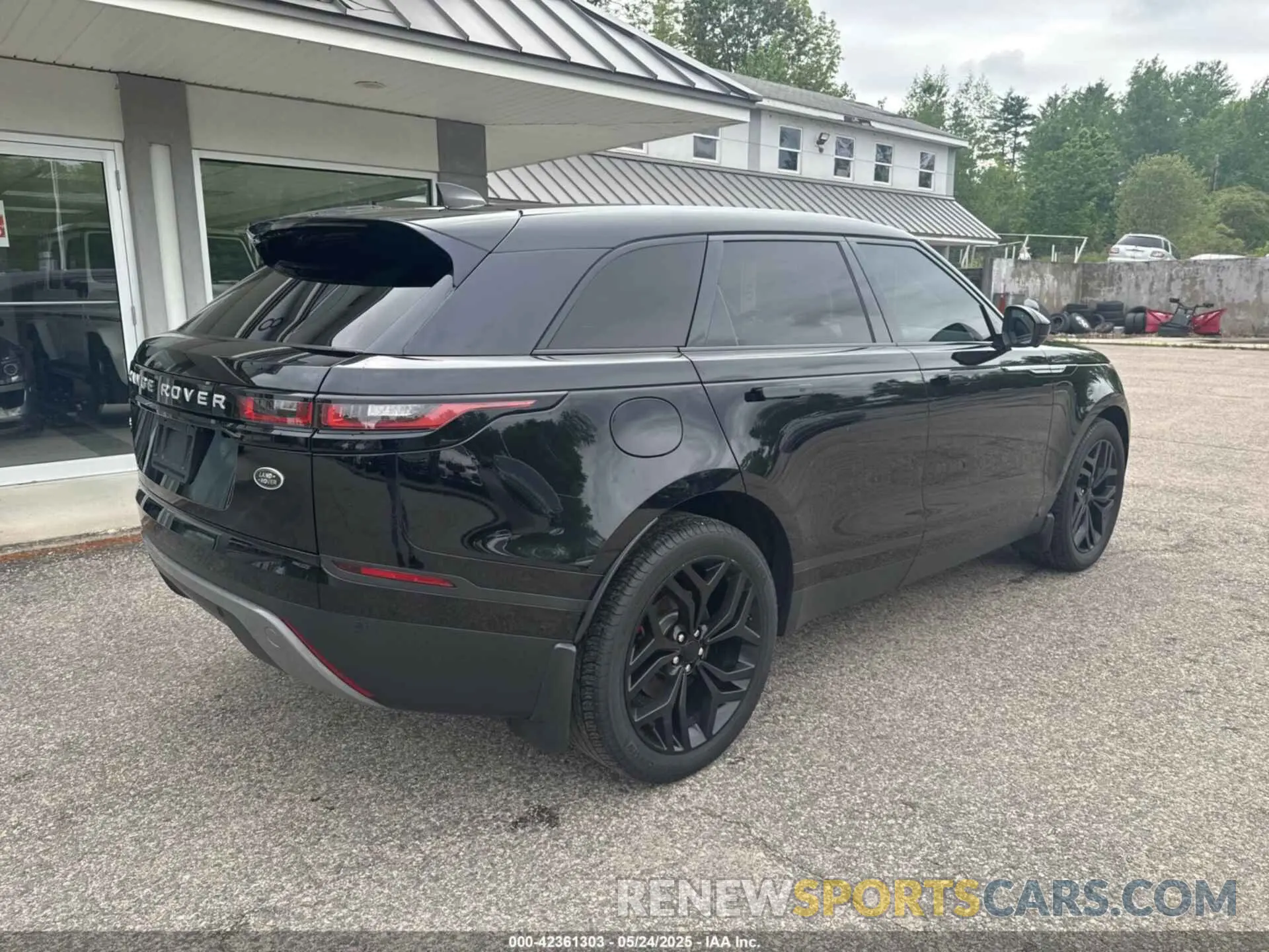 4 Photograph of a damaged car SALYB2EXXLA277454 LAND ROVER RANGE ROVER VELAR 2020