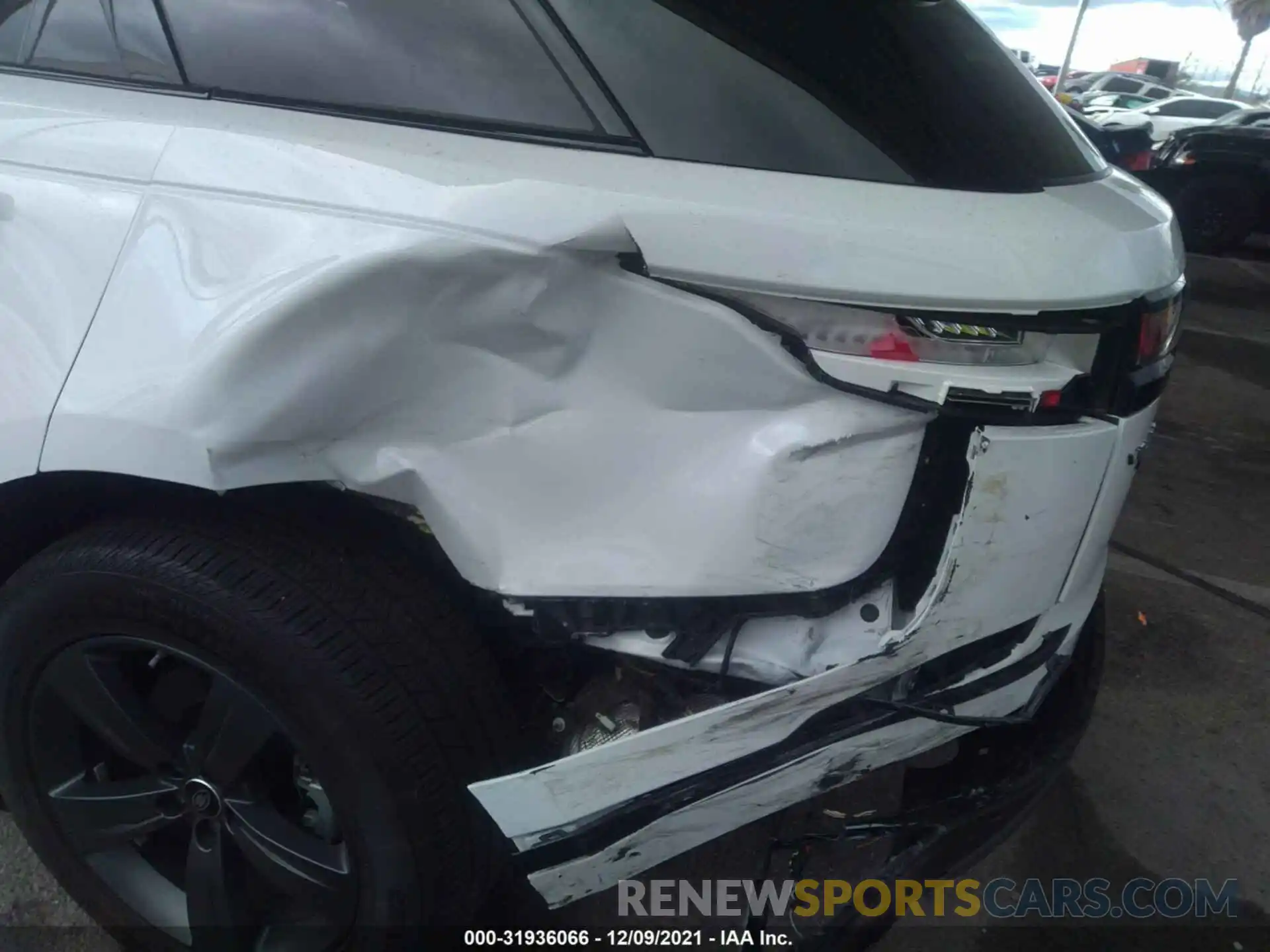 6 Photograph of a damaged car SALYK2EX0LA250750 LAND ROVER RANGE ROVER VELAR 2020