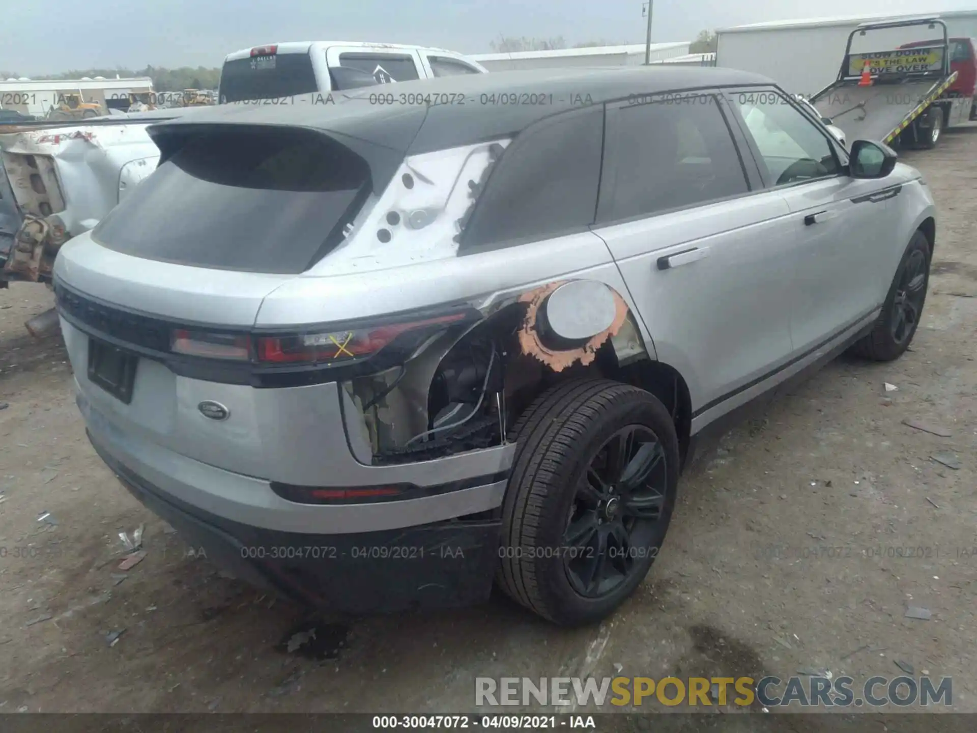 4 Photograph of a damaged car SALYK2EX0LA259531 LAND ROVER RANGE ROVER VELAR 2020