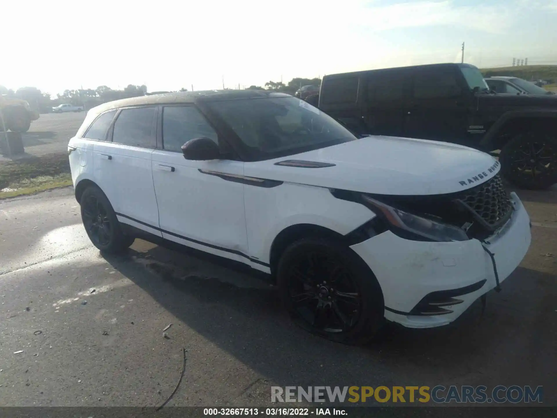 1 Photograph of a damaged car SALYK2EX1LA295020 LAND ROVER RANGE ROVER VELAR 2020