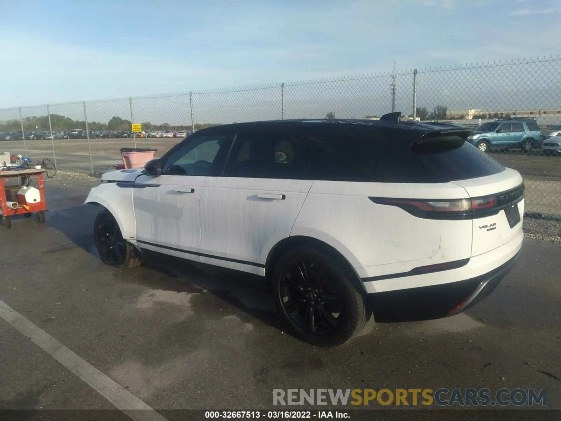 3 Photograph of a damaged car SALYK2EX1LA295020 LAND ROVER RANGE ROVER VELAR 2020