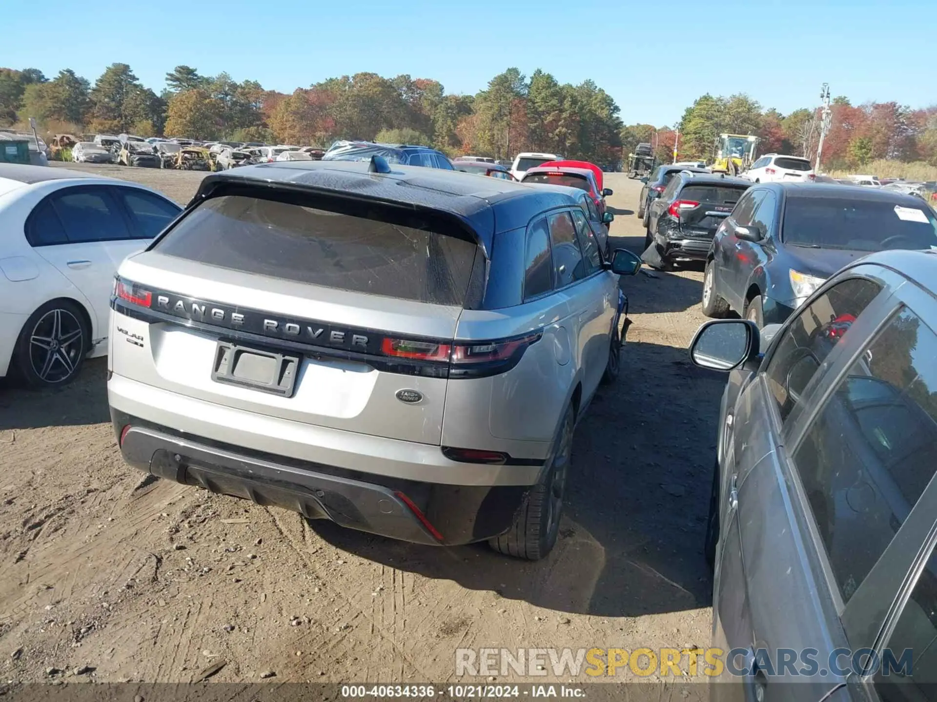 4 Photograph of a damaged car SALYK2EX2LA240057 LAND ROVER RANGE ROVER VELAR 2020