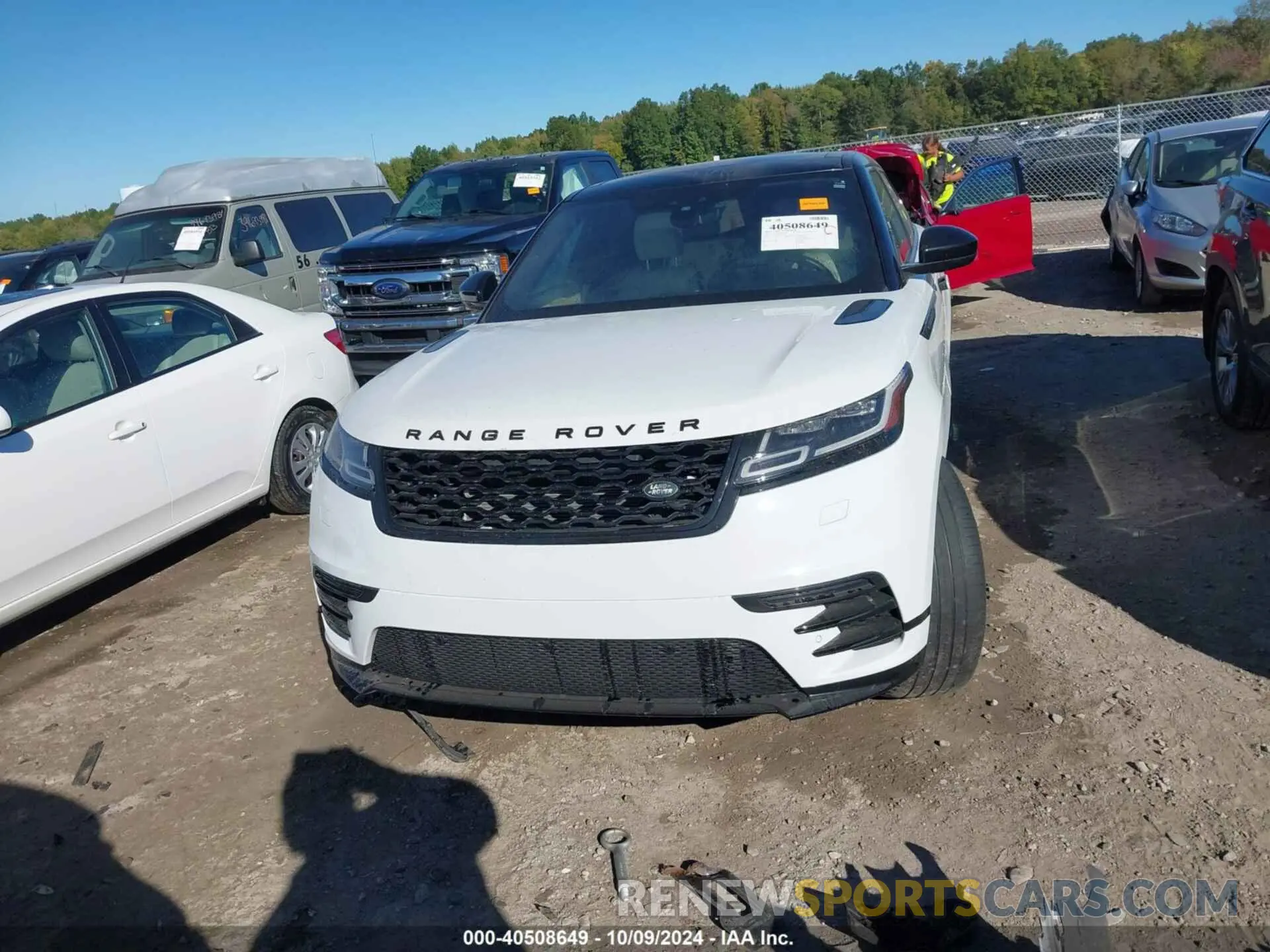 13 Photograph of a damaged car SALYK2EX2LA255495 LAND ROVER RANGE ROVER VELAR 2020