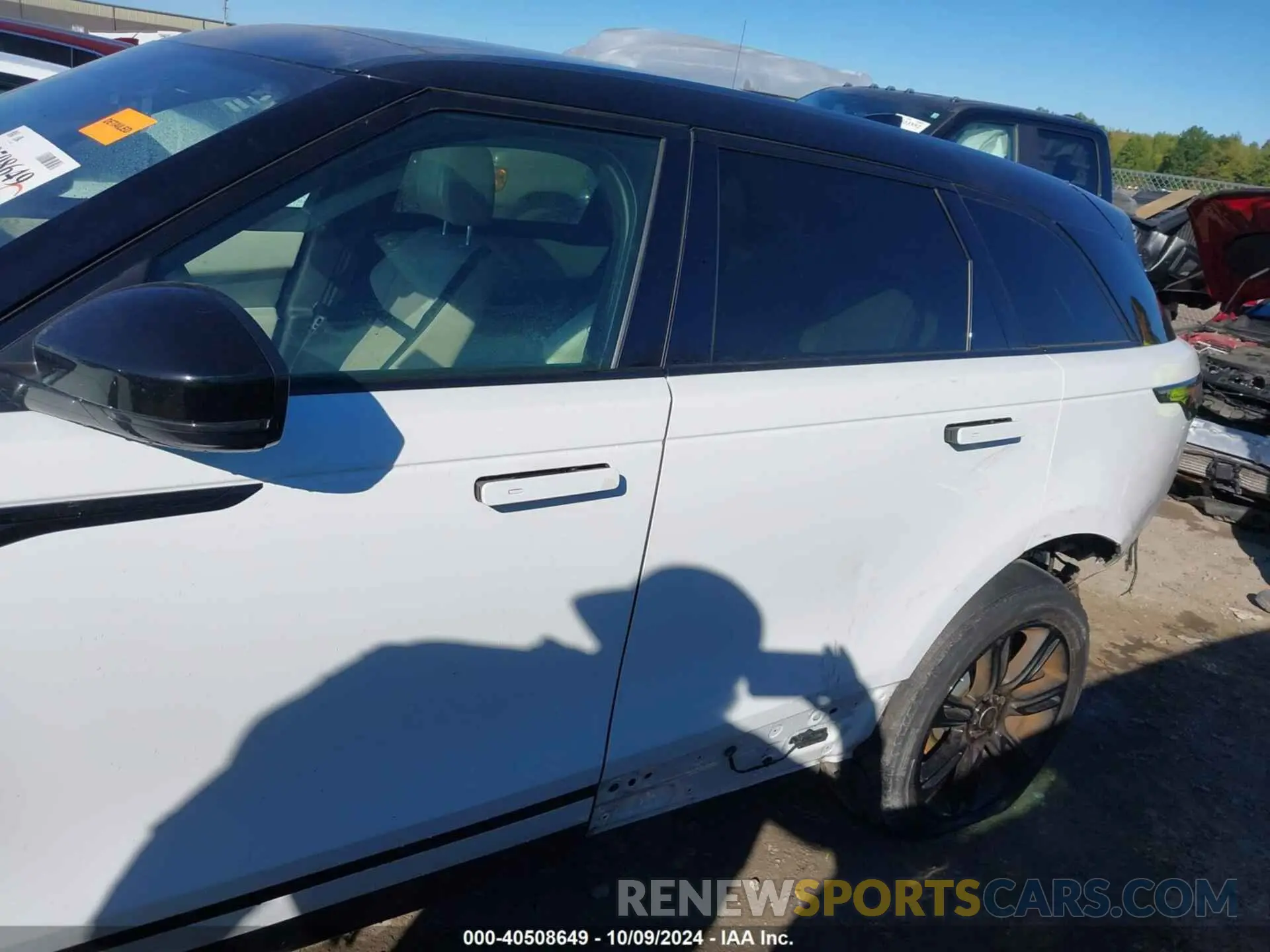15 Photograph of a damaged car SALYK2EX2LA255495 LAND ROVER RANGE ROVER VELAR 2020