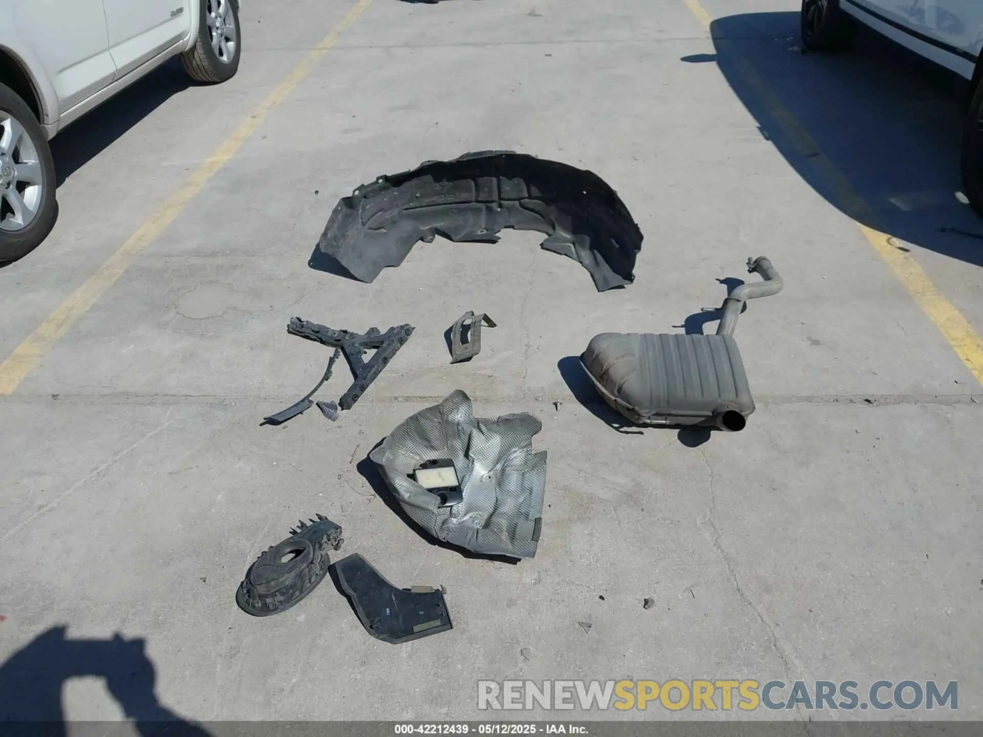 12 Photograph of a damaged car SALYK2EX4LA290992 LAND ROVER RANGE ROVER VELAR 2020