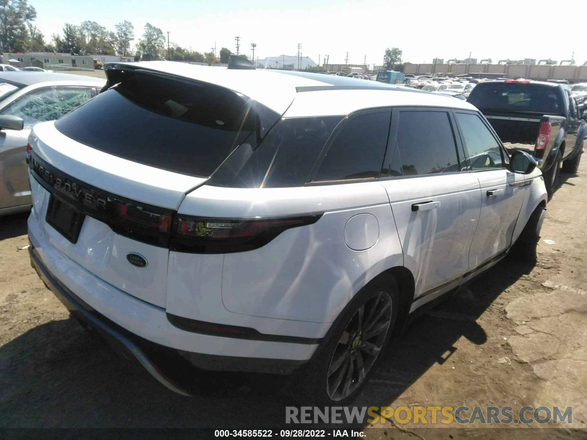 4 Photograph of a damaged car SALYK2EX6LA238893 LAND ROVER RANGE ROVER VELAR 2020