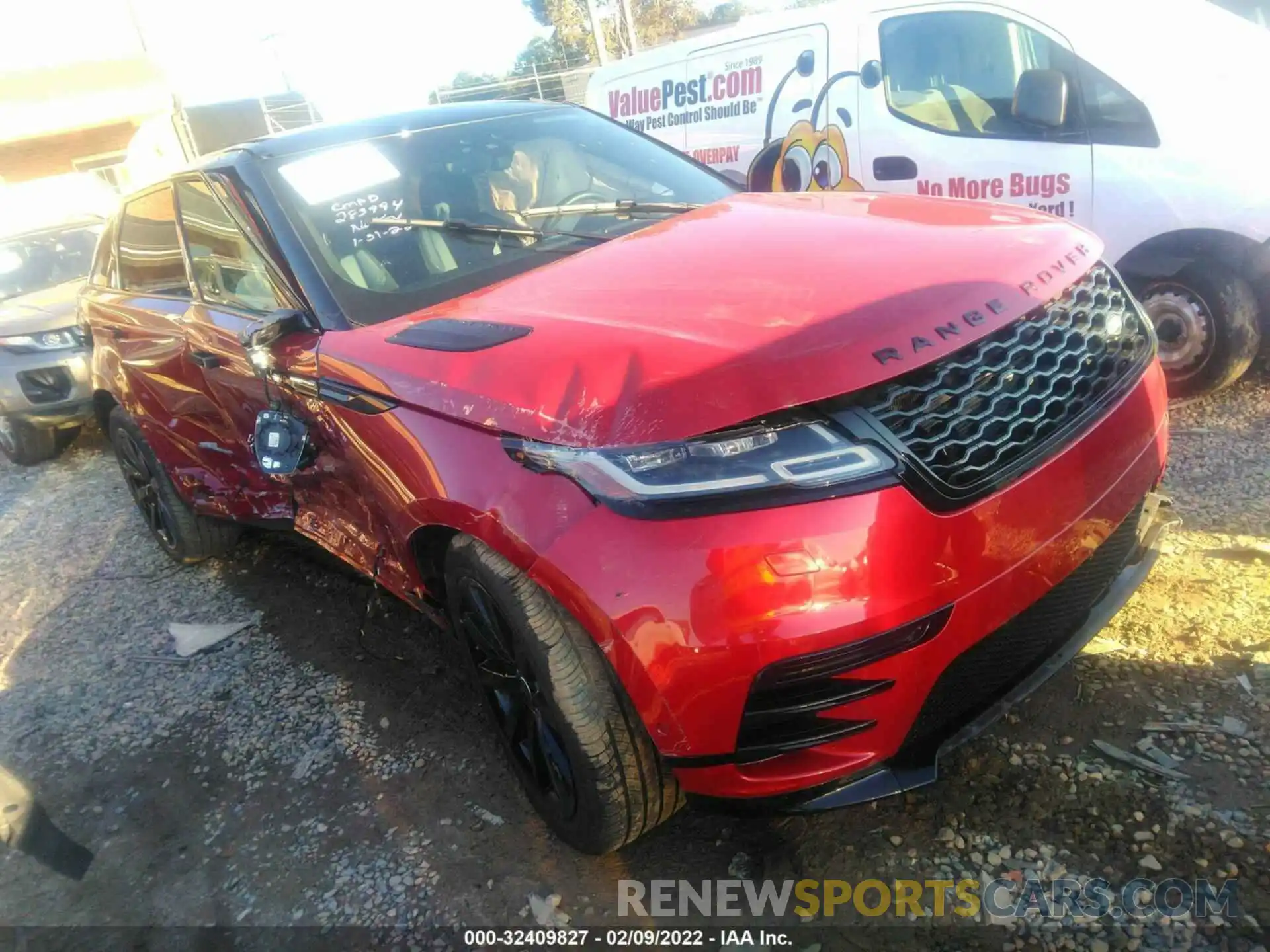 1 Photograph of a damaged car SALYK2EX6LA283994 LAND ROVER RANGE ROVER VELAR 2020