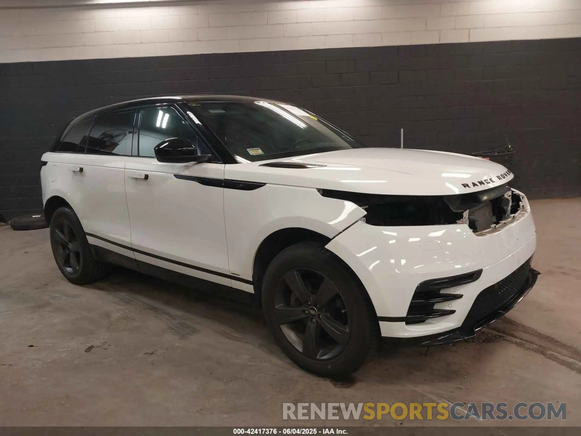 1 Photograph of a damaged car SALYK2EX7LA247845 LAND ROVER RANGE ROVER VELAR 2020