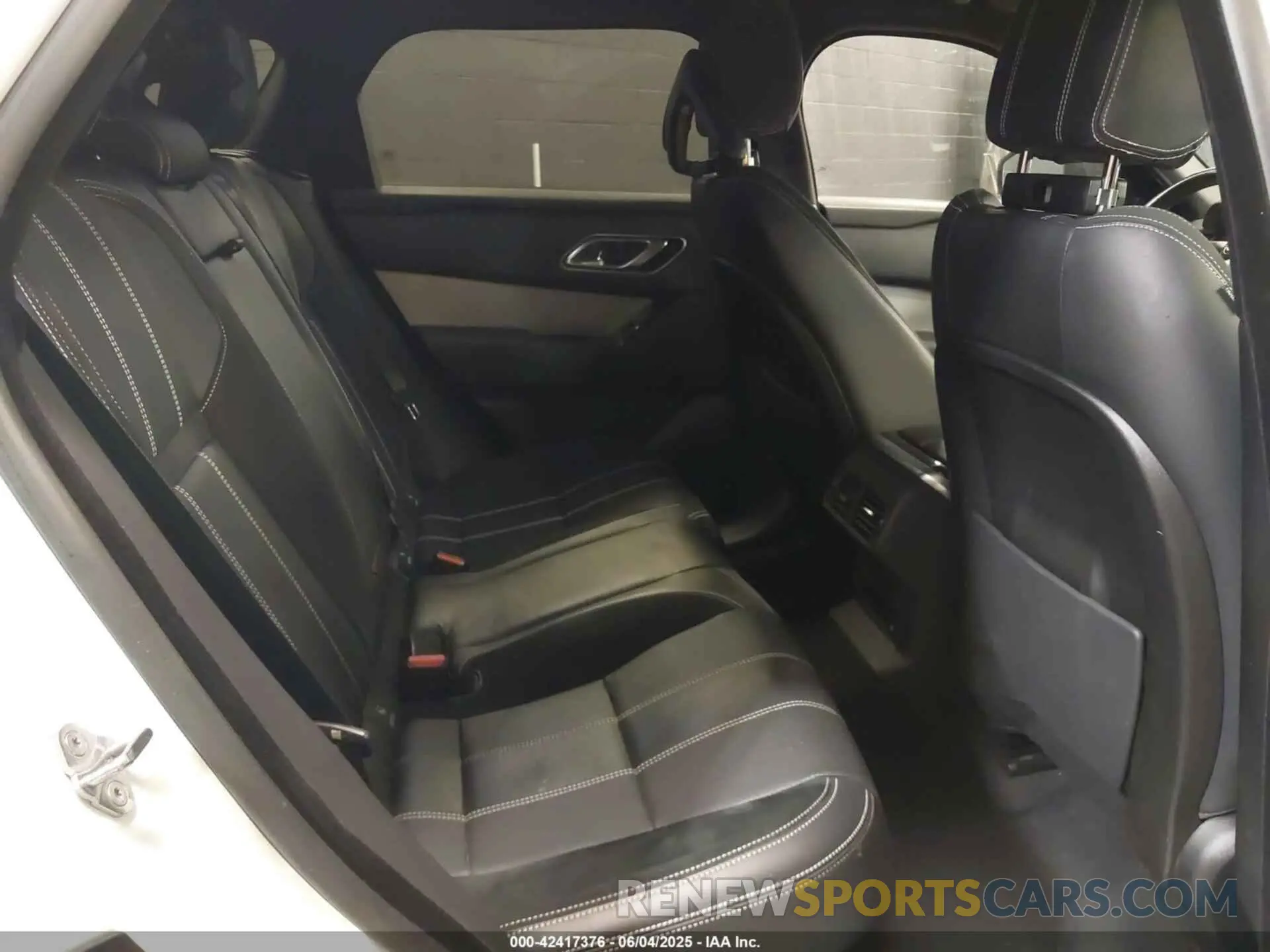 8 Photograph of a damaged car SALYK2EX7LA247845 LAND ROVER RANGE ROVER VELAR 2020