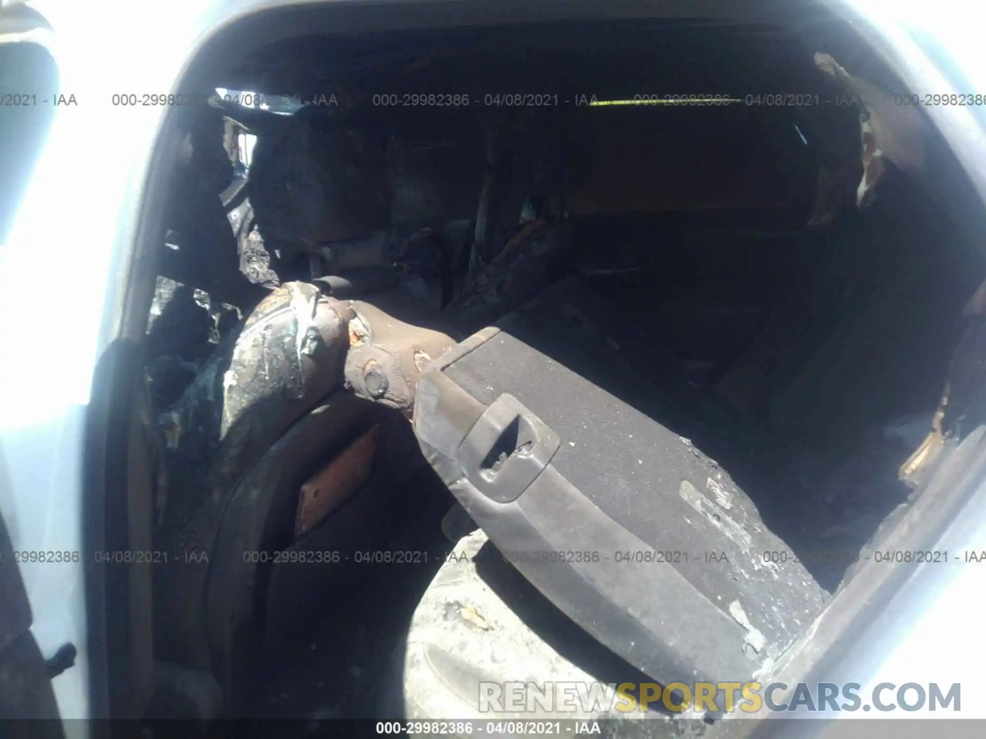 8 Photograph of a damaged car SALYK2EX7LA267643 LAND ROVER RANGE ROVER VELAR 2020