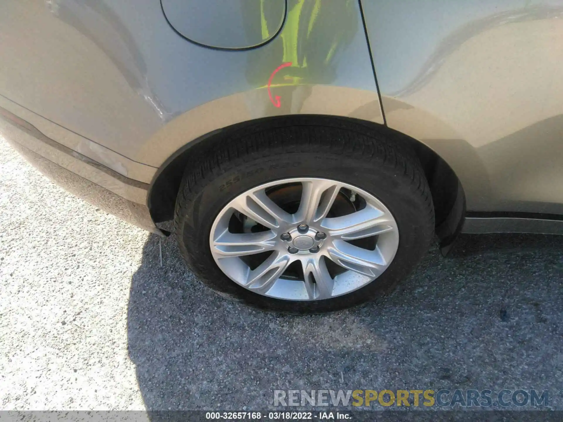 15 Photograph of a damaged car SALYK2EX8LA237986 LAND ROVER RANGE ROVER VELAR 2020