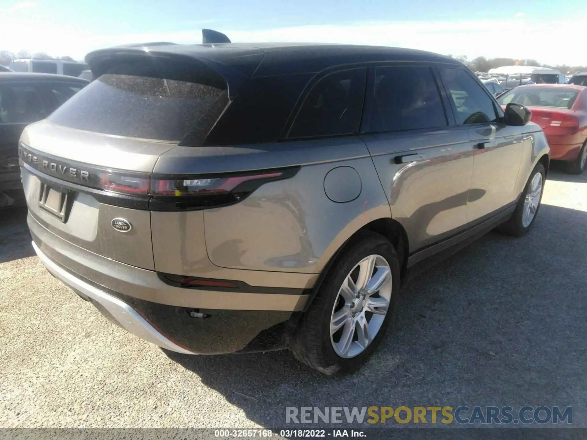 4 Photograph of a damaged car SALYK2EX8LA237986 LAND ROVER RANGE ROVER VELAR 2020