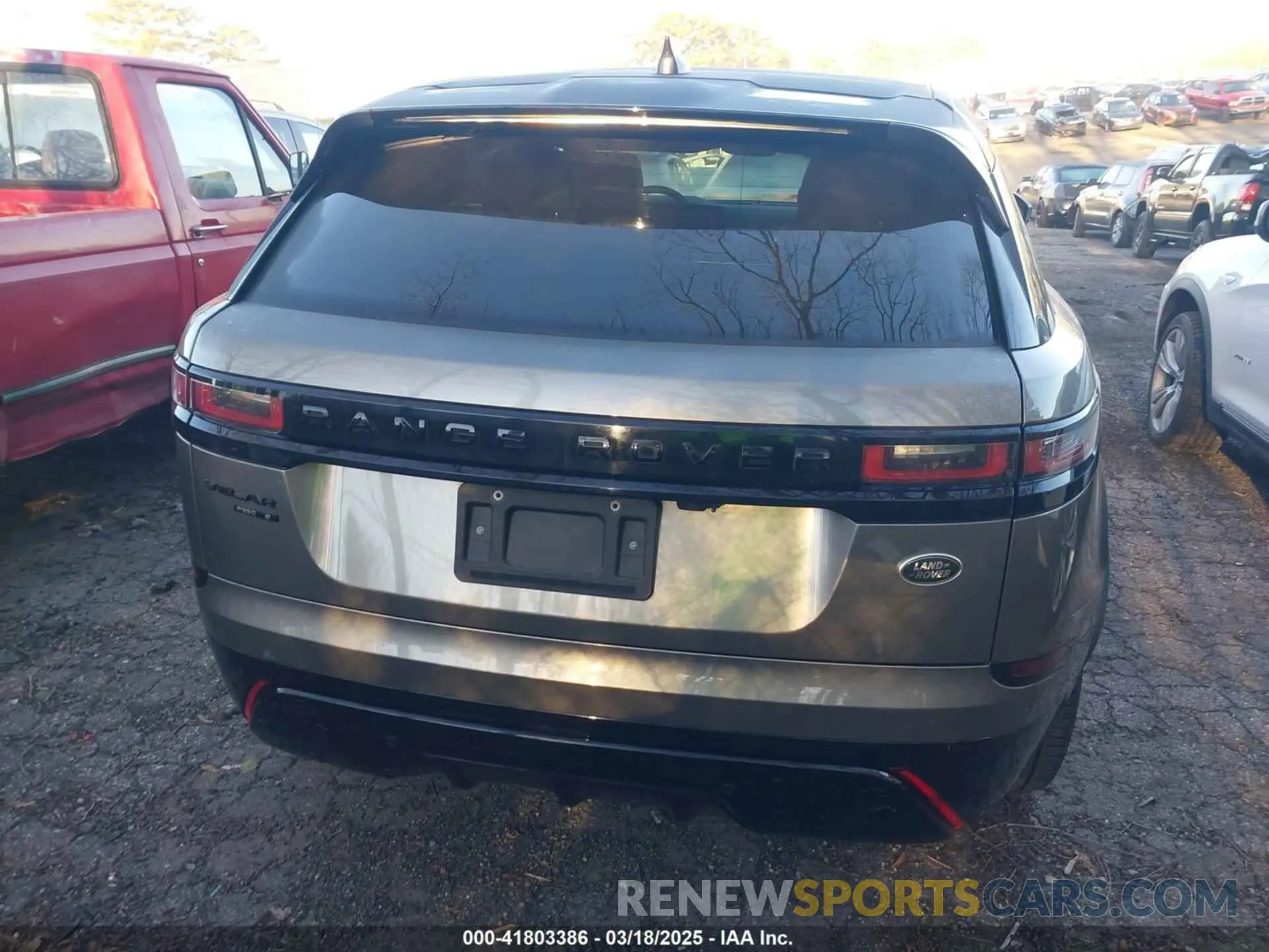 16 Photograph of a damaged car SALYK2EX8LA275671 LAND ROVER RANGE ROVER VELAR 2020