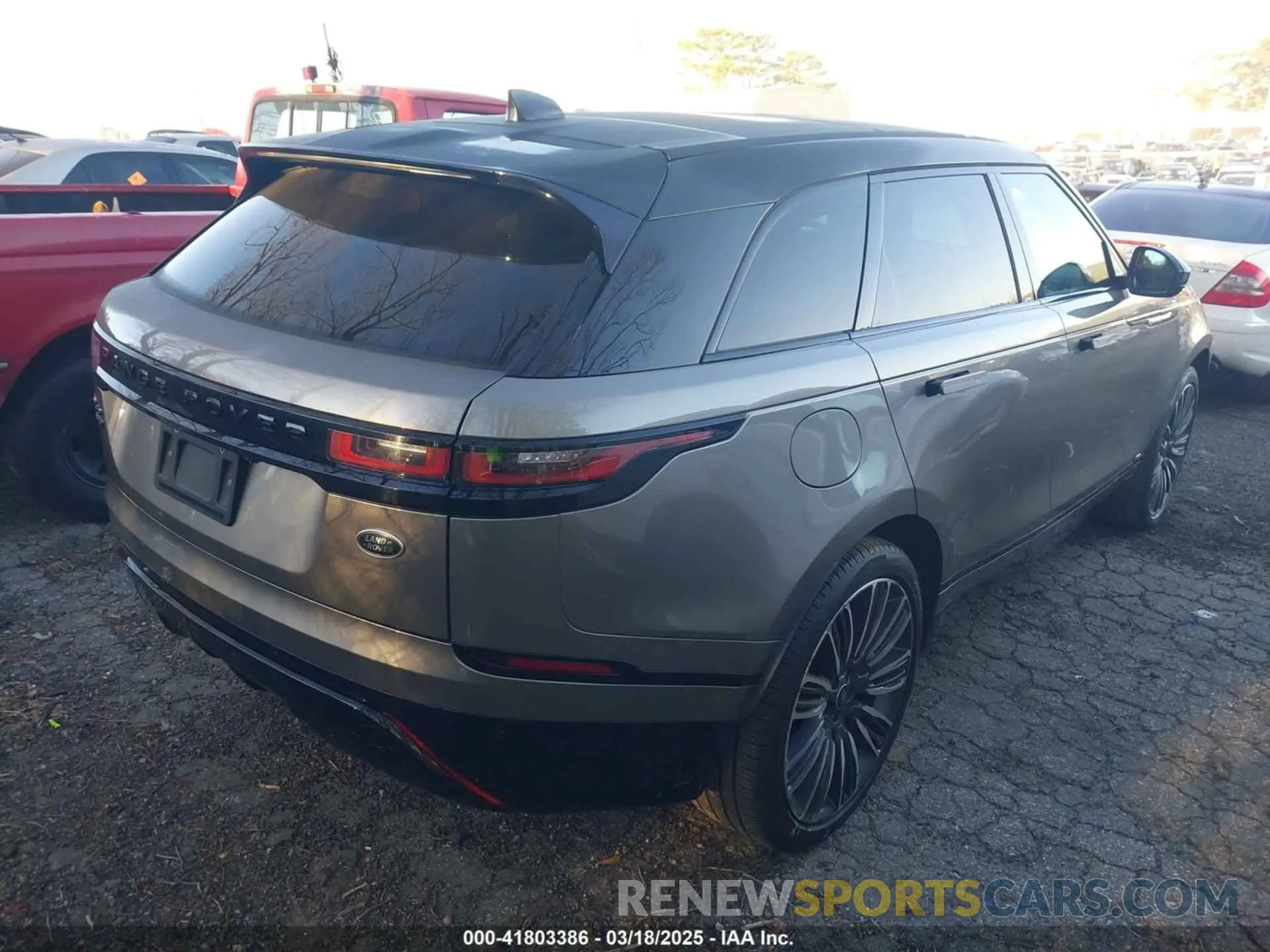 4 Photograph of a damaged car SALYK2EX8LA275671 LAND ROVER RANGE ROVER VELAR 2020