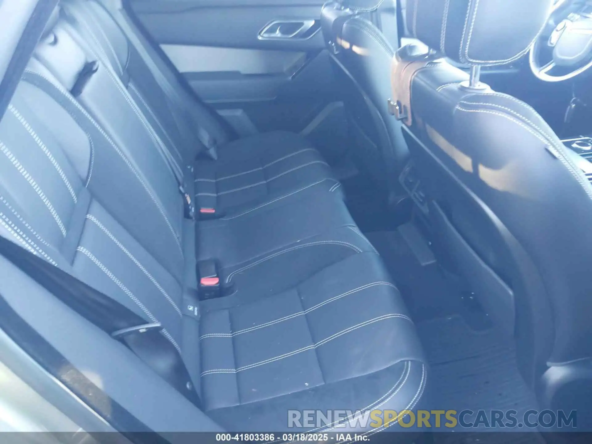 8 Photograph of a damaged car SALYK2EX8LA275671 LAND ROVER RANGE ROVER VELAR 2020