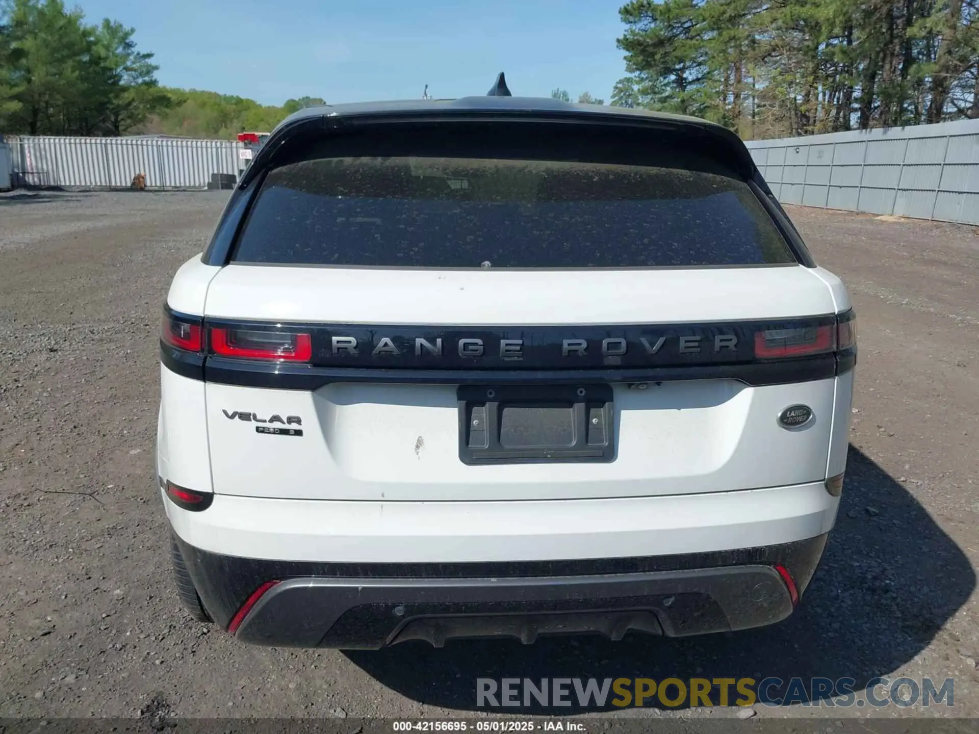 16 Photograph of a damaged car SALYK2EX9LA261388 LAND ROVER RANGE ROVER VELAR 2020