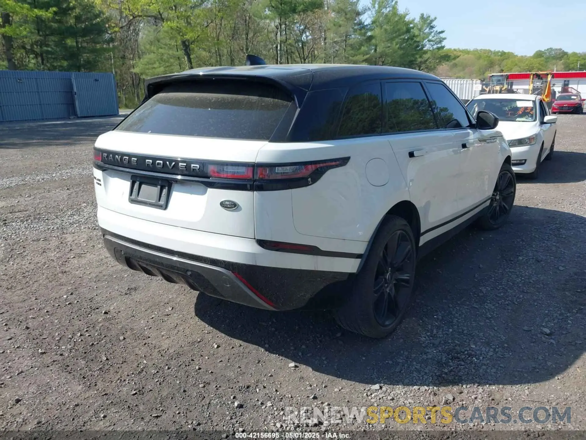 4 Photograph of a damaged car SALYK2EX9LA261388 LAND ROVER RANGE ROVER VELAR 2020