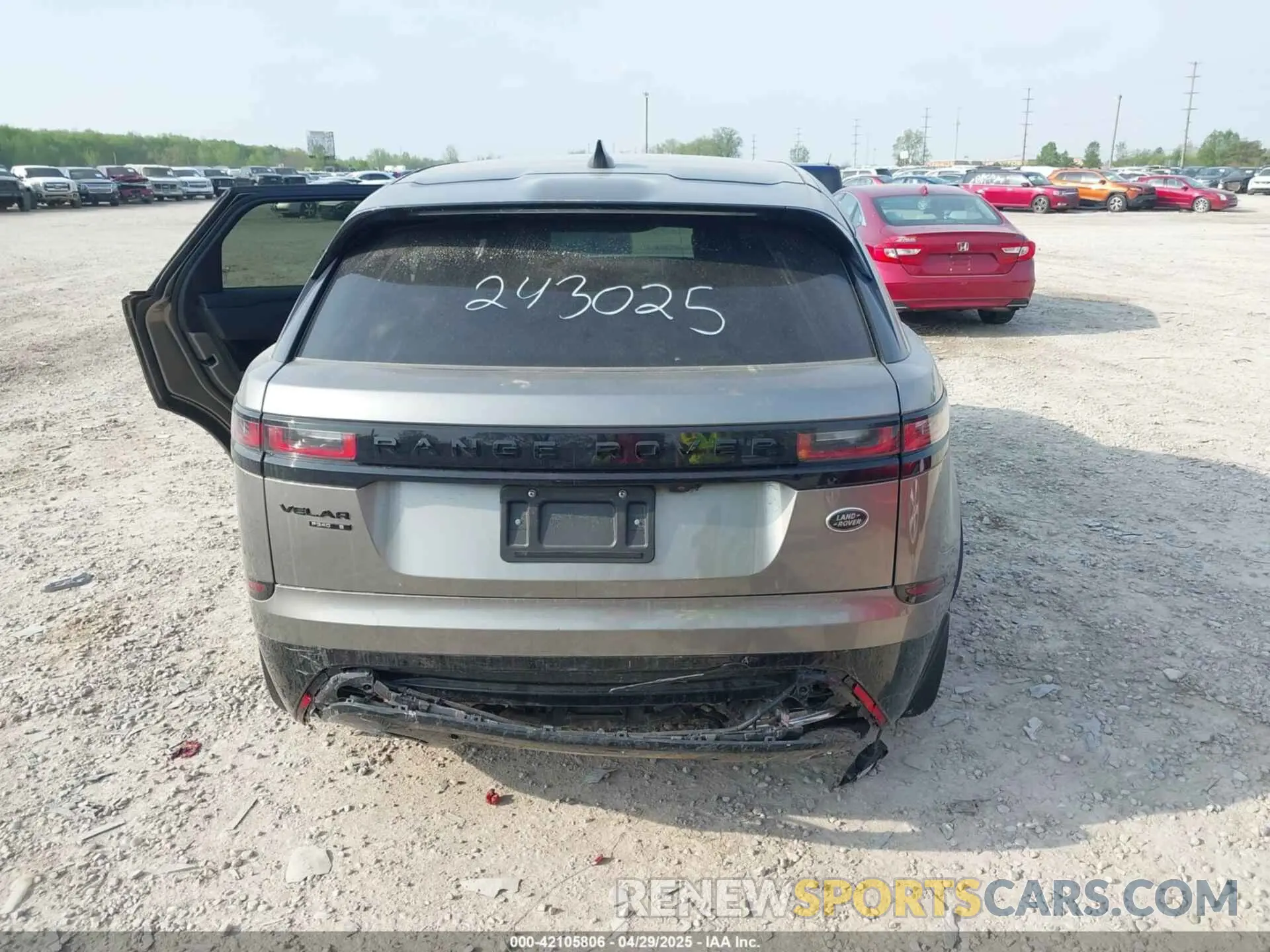 16 Photograph of a damaged car SALYK2FV8LA243025 LAND ROVER RANGE ROVER VELAR 2020