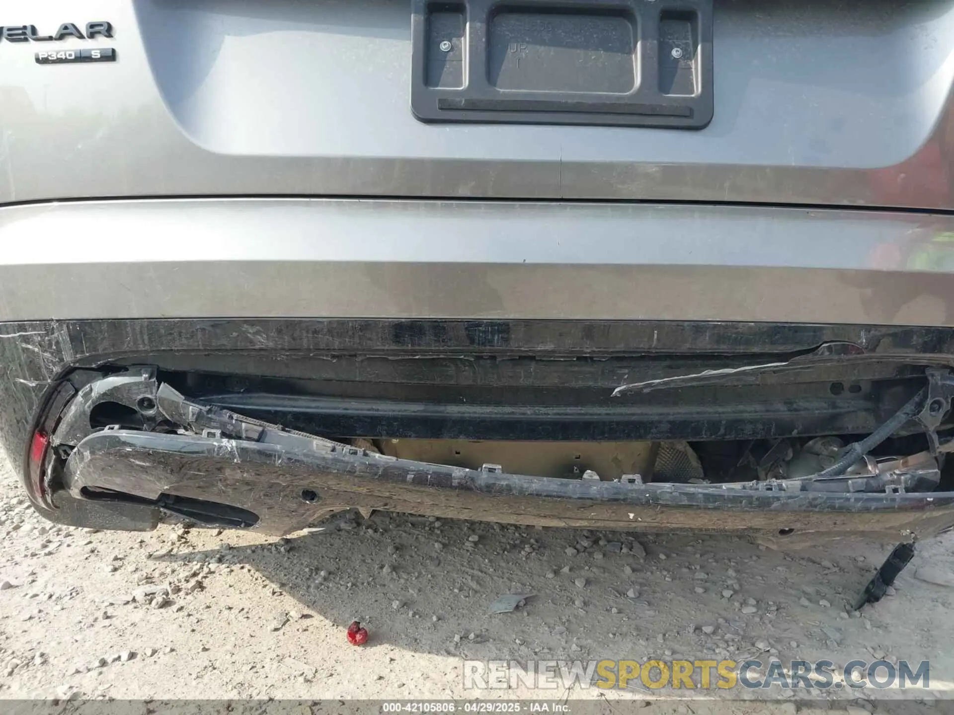 6 Photograph of a damaged car SALYK2FV8LA243025 LAND ROVER RANGE ROVER VELAR 2020