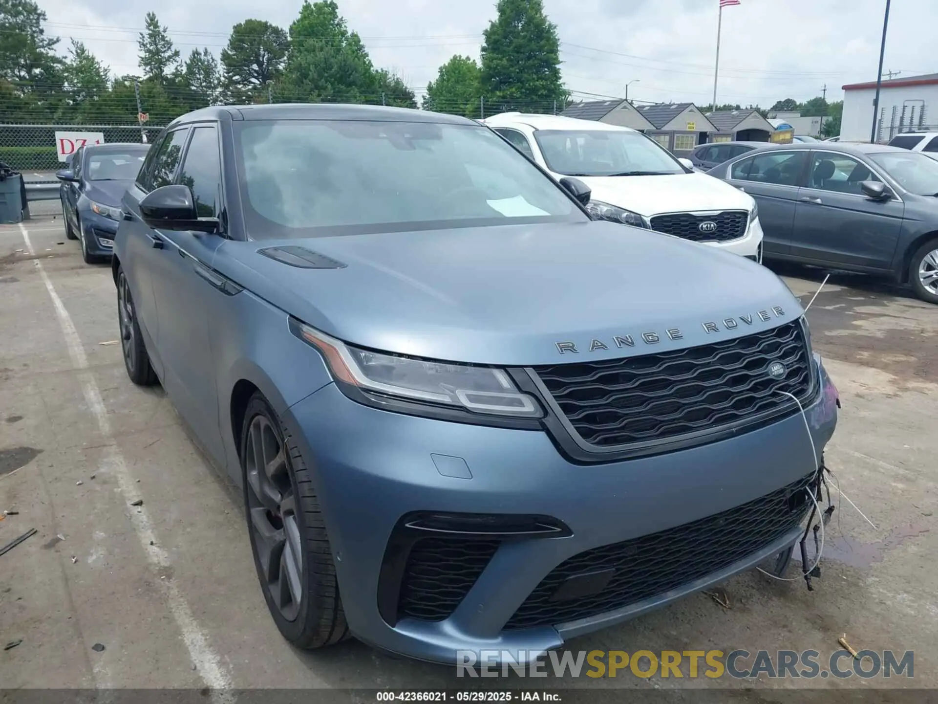 1 Photograph of a damaged car SALYU2EE1LA257148 LAND ROVER RANGE ROVER VELAR 2020