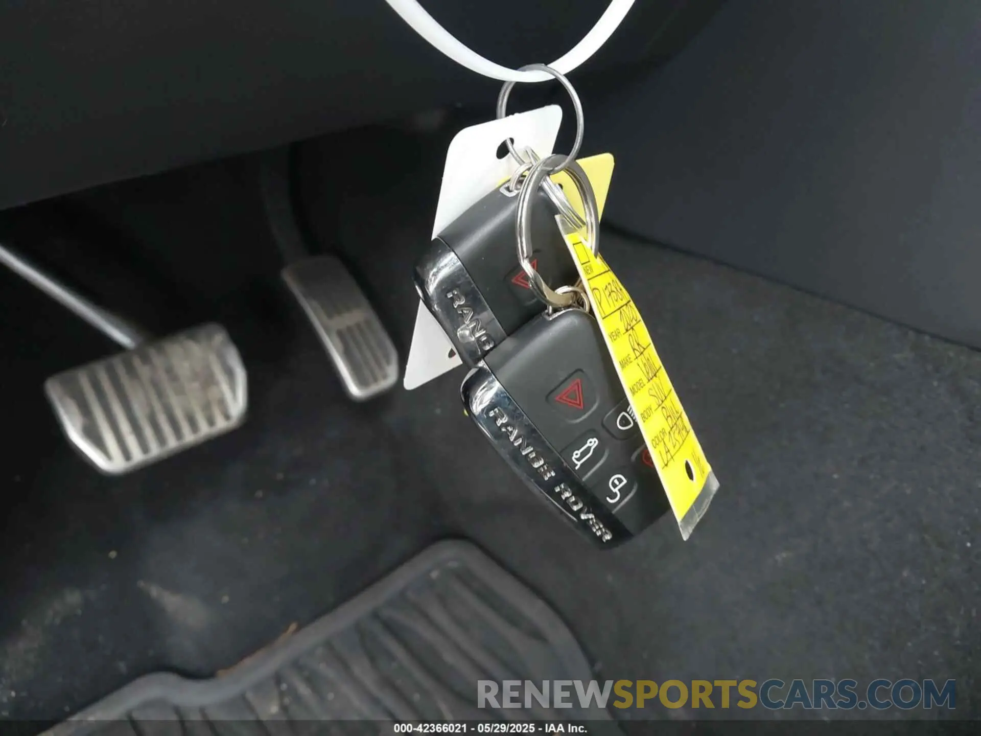 11 Photograph of a damaged car SALYU2EE1LA257148 LAND ROVER RANGE ROVER VELAR 2020