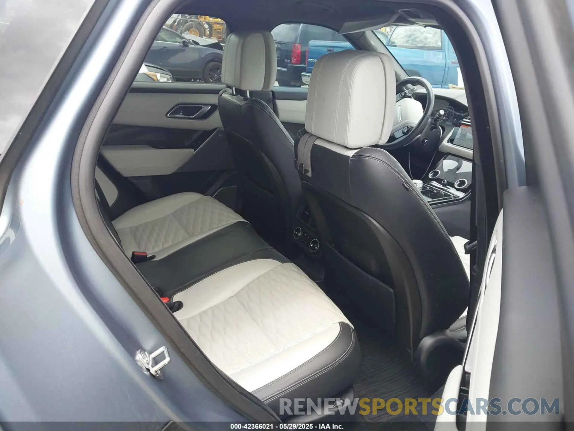 8 Photograph of a damaged car SALYU2EE1LA257148 LAND ROVER RANGE ROVER VELAR 2020