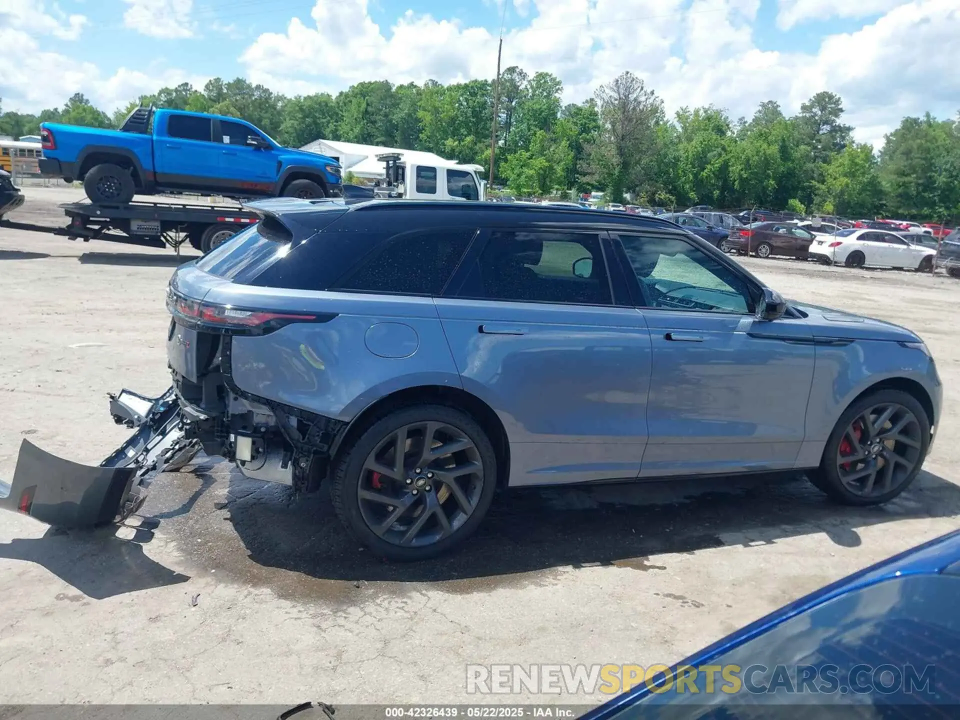 13 Photograph of a damaged car SALYU2EE1LA258140 LAND ROVER RANGE ROVER VELAR 2020