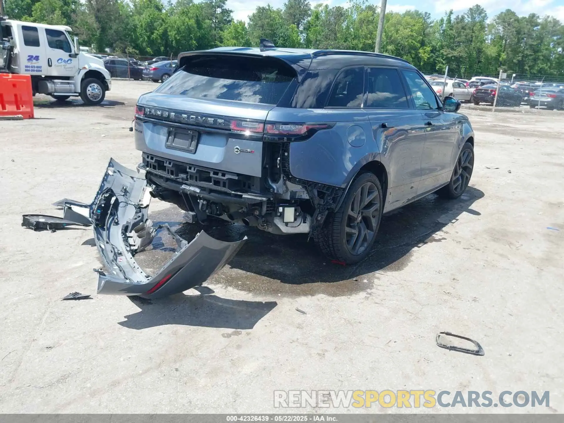 4 Photograph of a damaged car SALYU2EE1LA258140 LAND ROVER RANGE ROVER VELAR 2020
