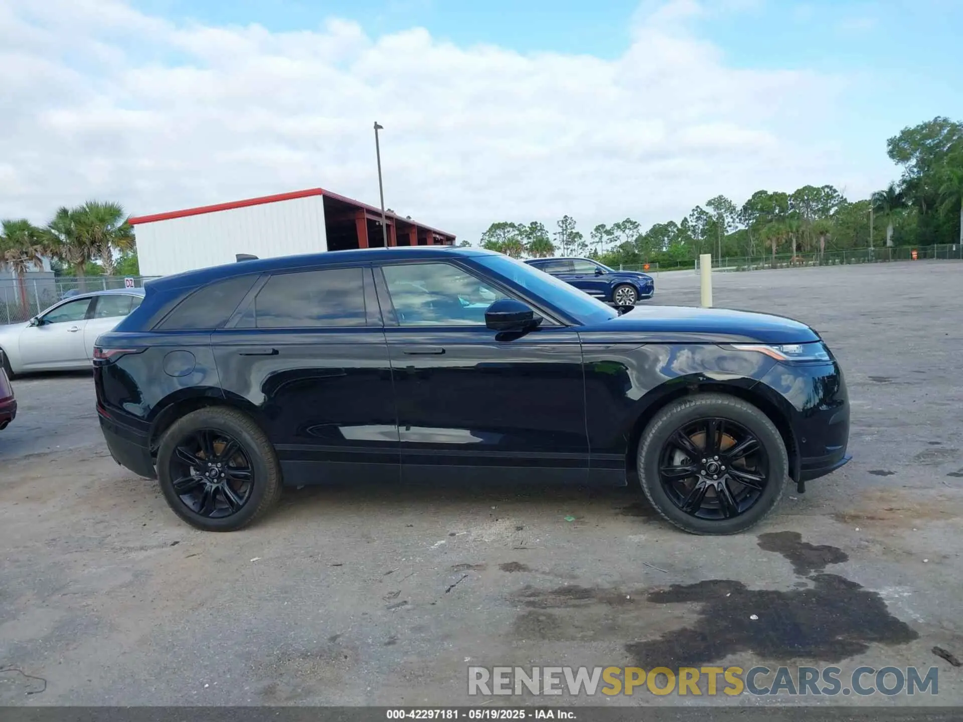 13 Photograph of a damaged car SALYJ2EX0MA326505 LAND ROVER RANGE ROVER VELAR 2021