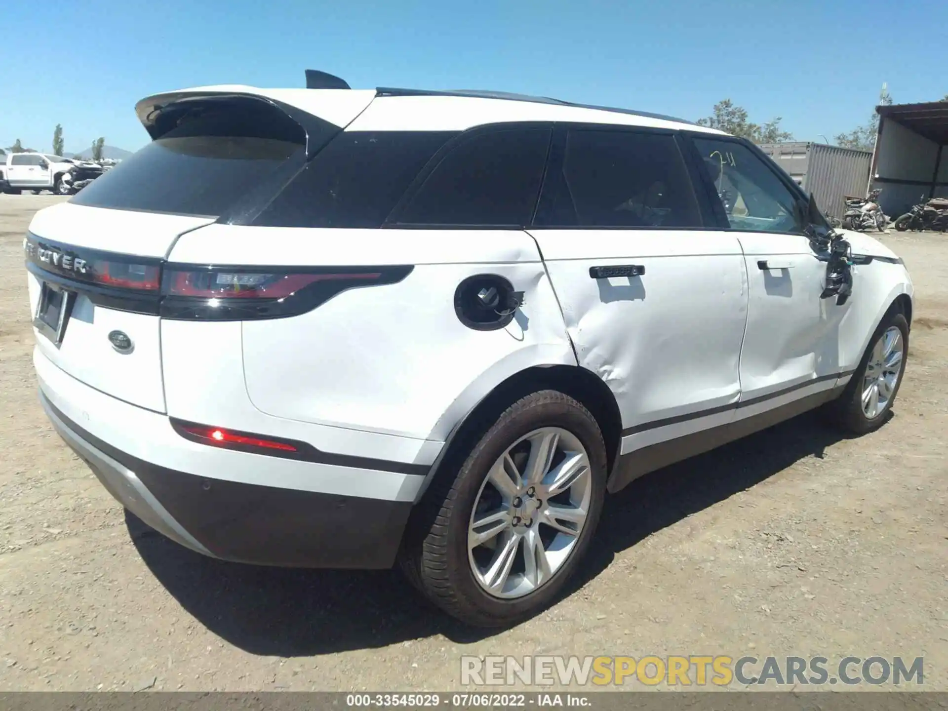 4 Photograph of a damaged car SALYJ2EX7MA317512 LAND ROVER RANGE ROVER VELAR 2021