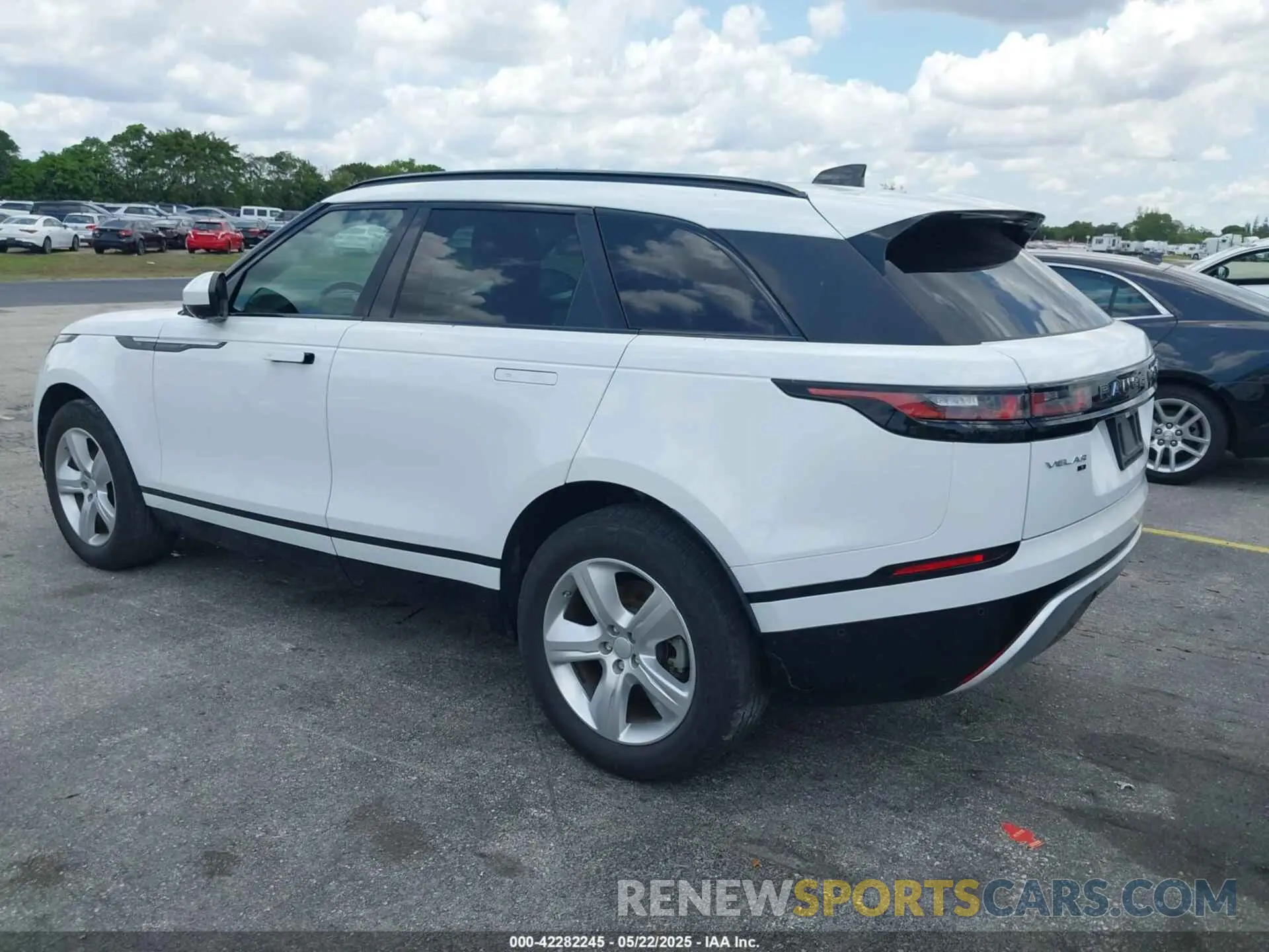 3 Photograph of a damaged car SALYJ2EX9MA307337 LAND ROVER RANGE ROVER VELAR 2021