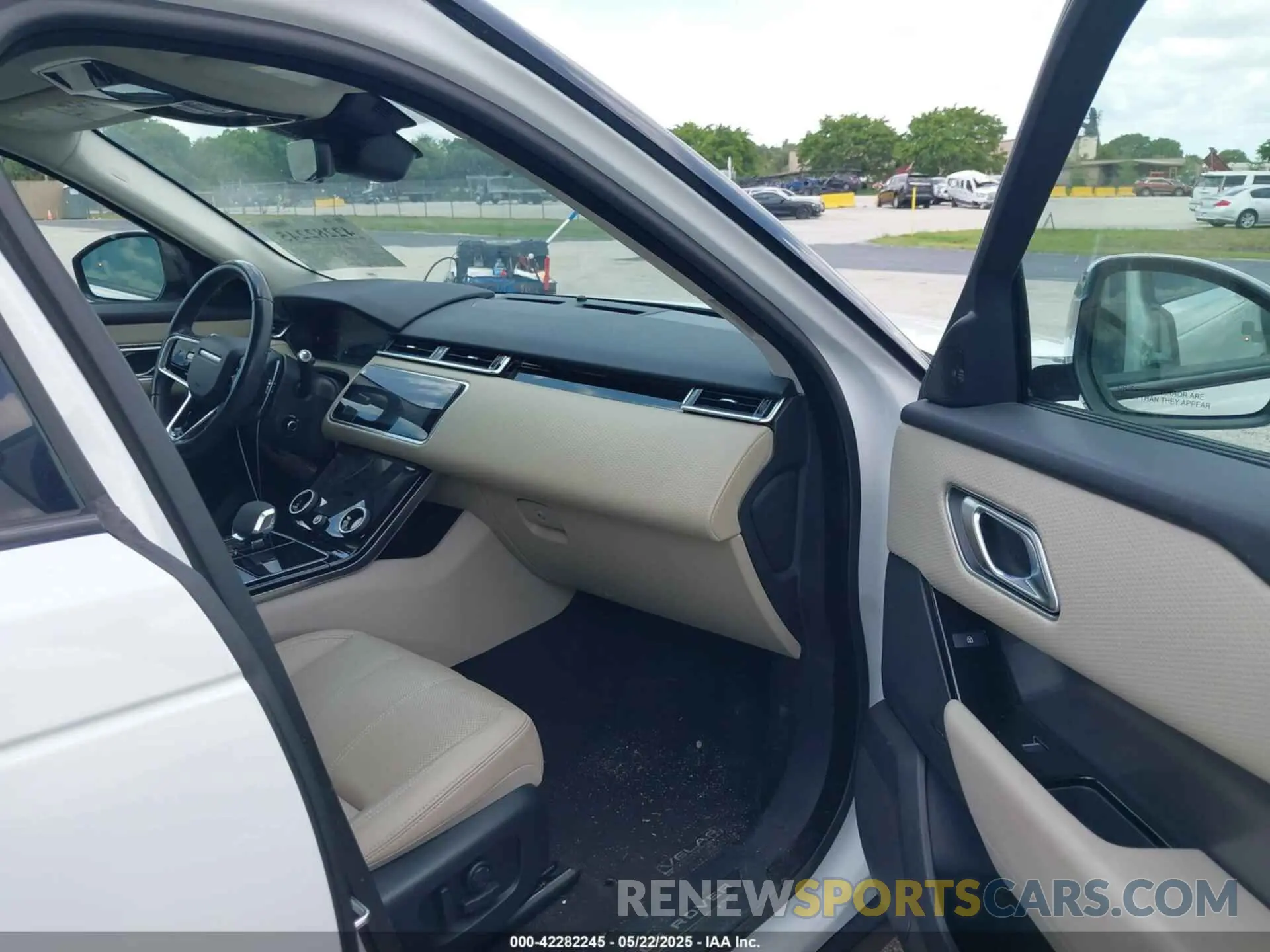 5 Photograph of a damaged car SALYJ2EX9MA307337 LAND ROVER RANGE ROVER VELAR 2021