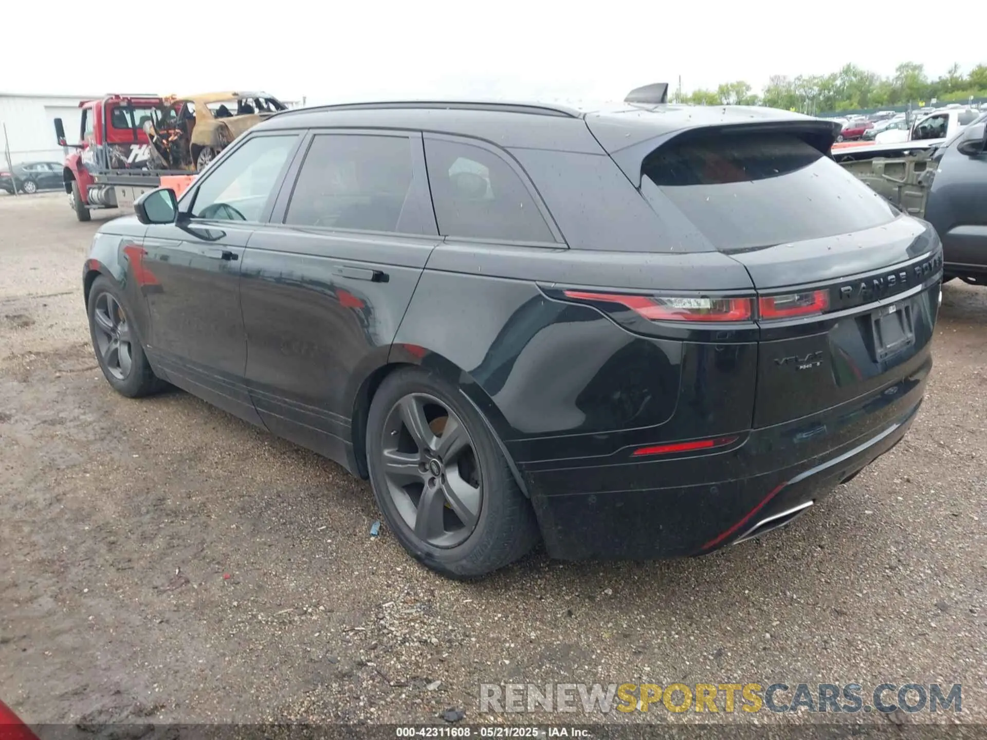 3 Photograph of a damaged car SALYT2EU0MA299368 LAND ROVER RANGE ROVER VELAR 2021