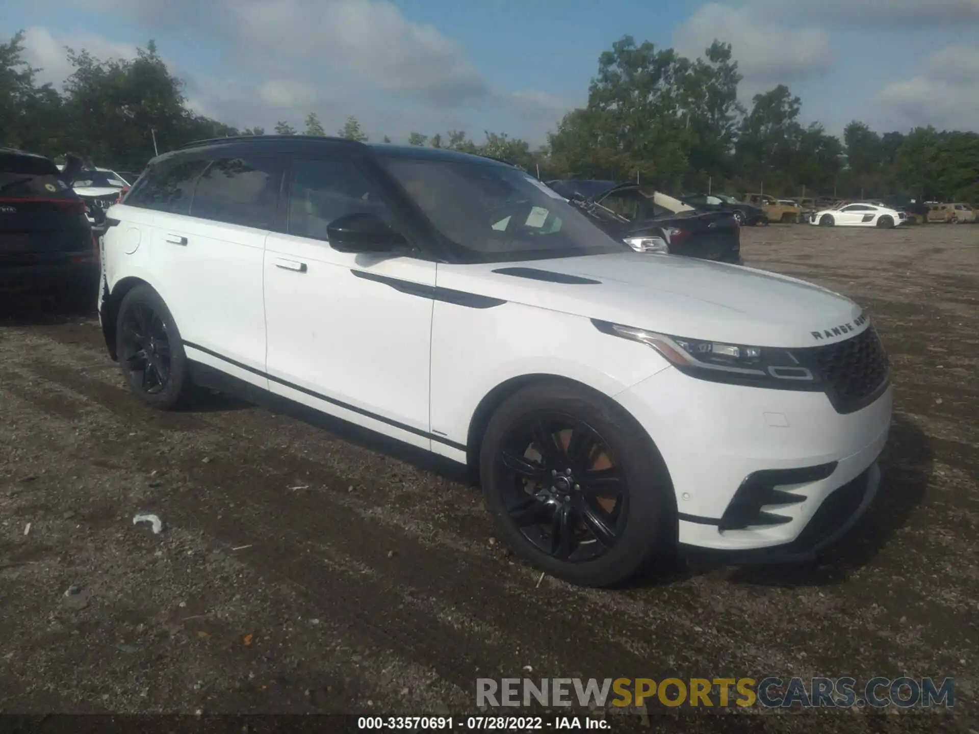 1 Photograph of a damaged car SALYT2EU3MA313067 LAND ROVER RANGE ROVER VELAR 2021