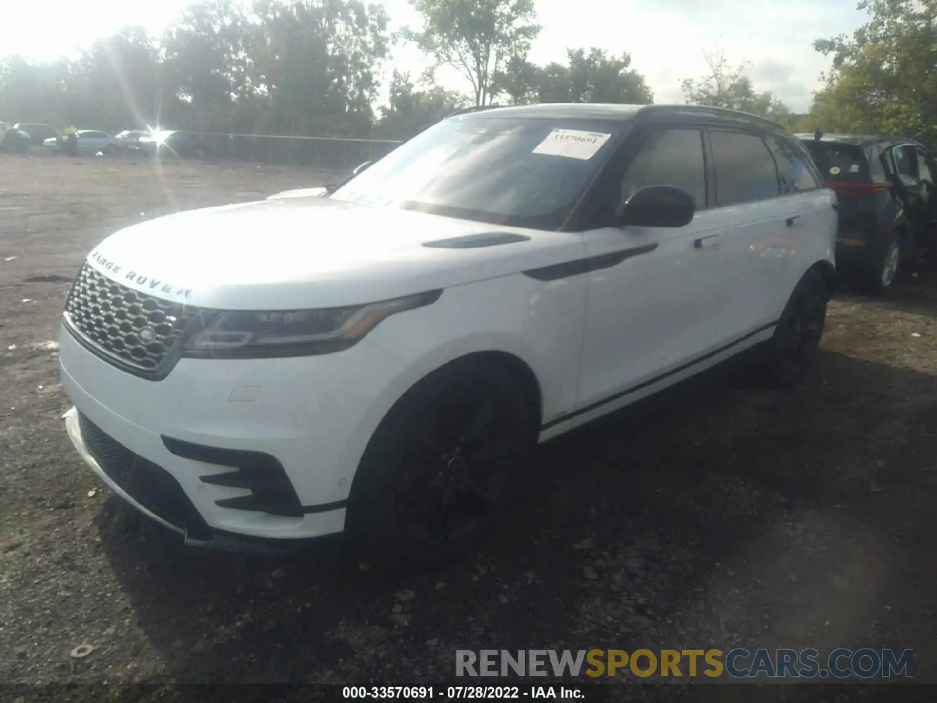 2 Photograph of a damaged car SALYT2EU3MA313067 LAND ROVER RANGE ROVER VELAR 2021