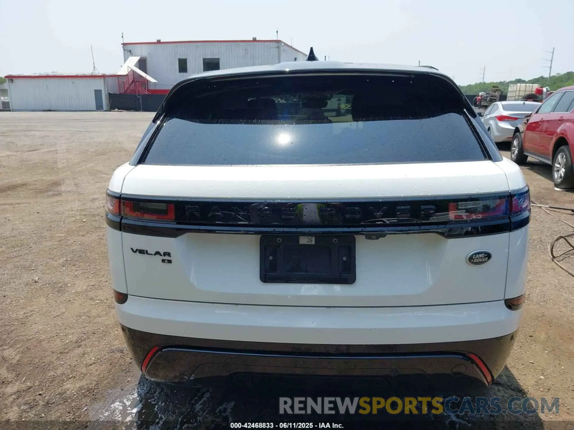 16 Photograph of a damaged car SALYT2EX2MA307478 LAND ROVER RANGE ROVER VELAR 2021