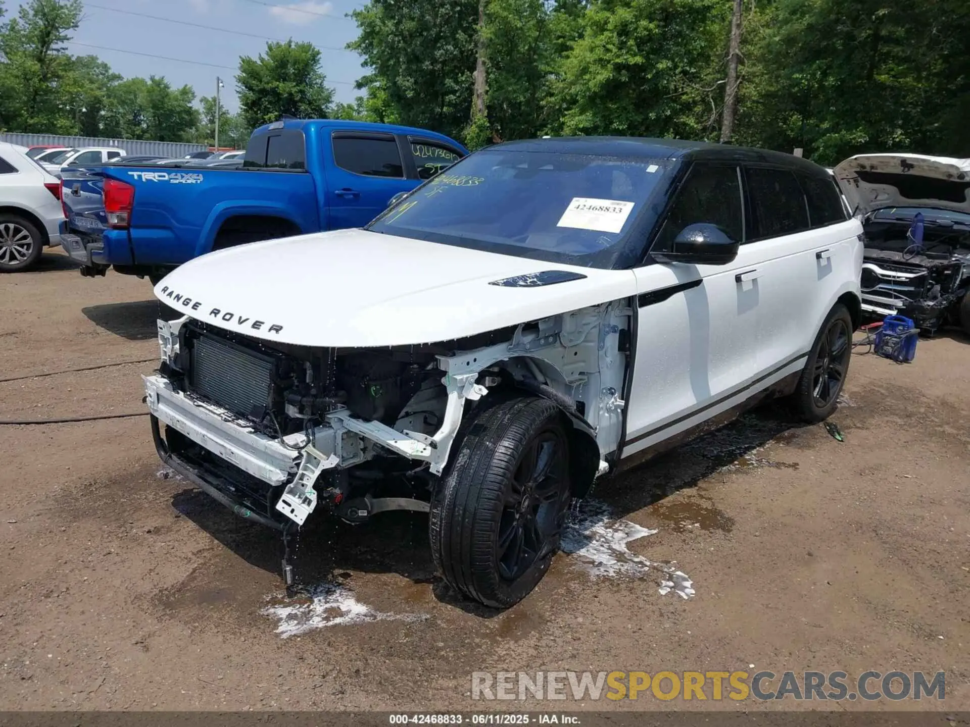 2 Photograph of a damaged car SALYT2EX2MA307478 LAND ROVER RANGE ROVER VELAR 2021